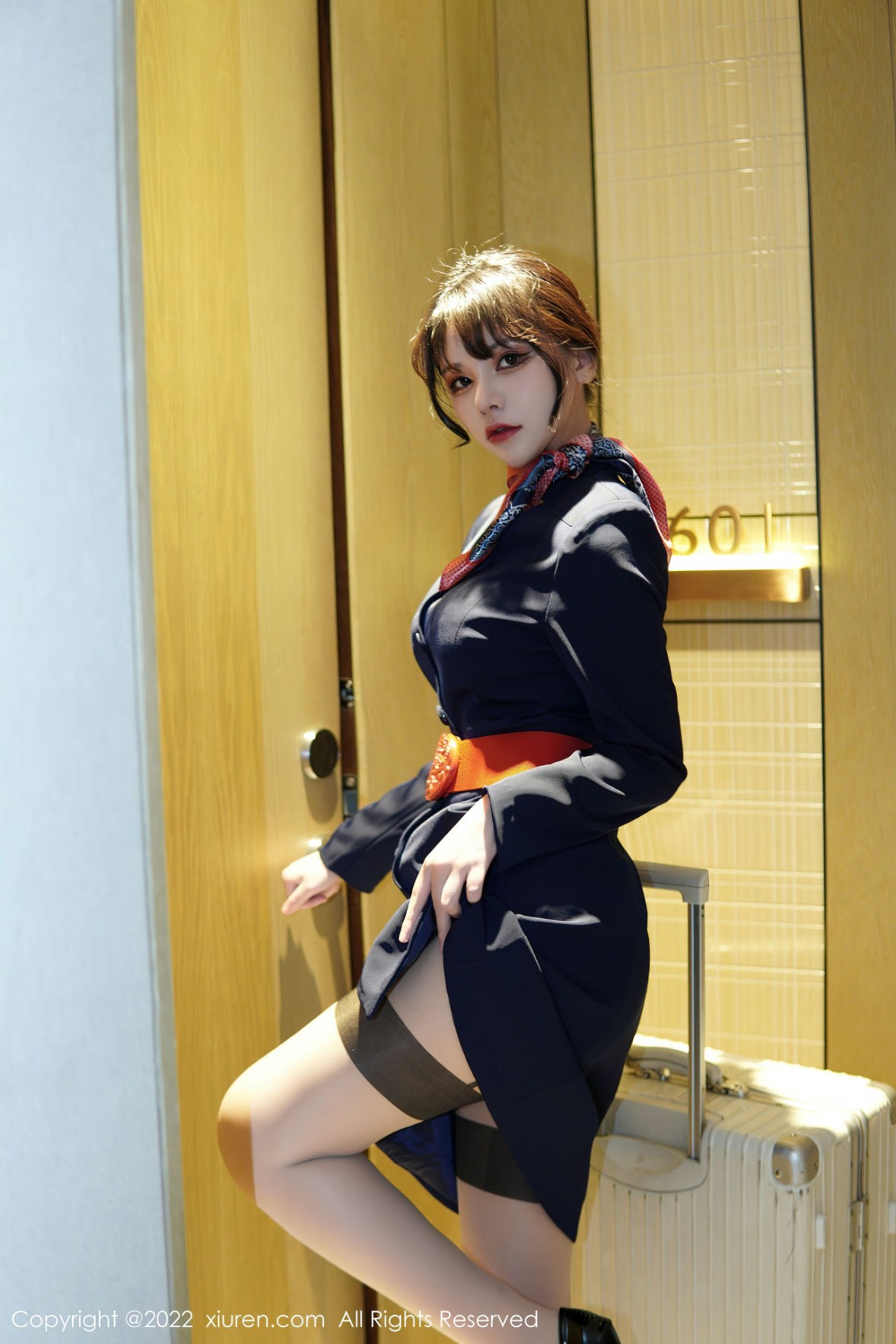 [XiuRen]高清写真图 2022.12.27 No.6048 桃桃子_ 空姐制服