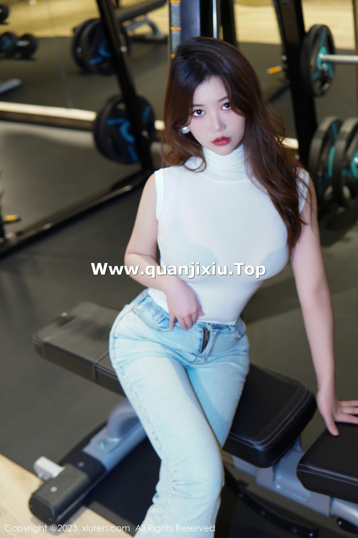 [XiuRen]高清写真图 2023.01.09 No.6102 奈奈子 牛仔裤美腿