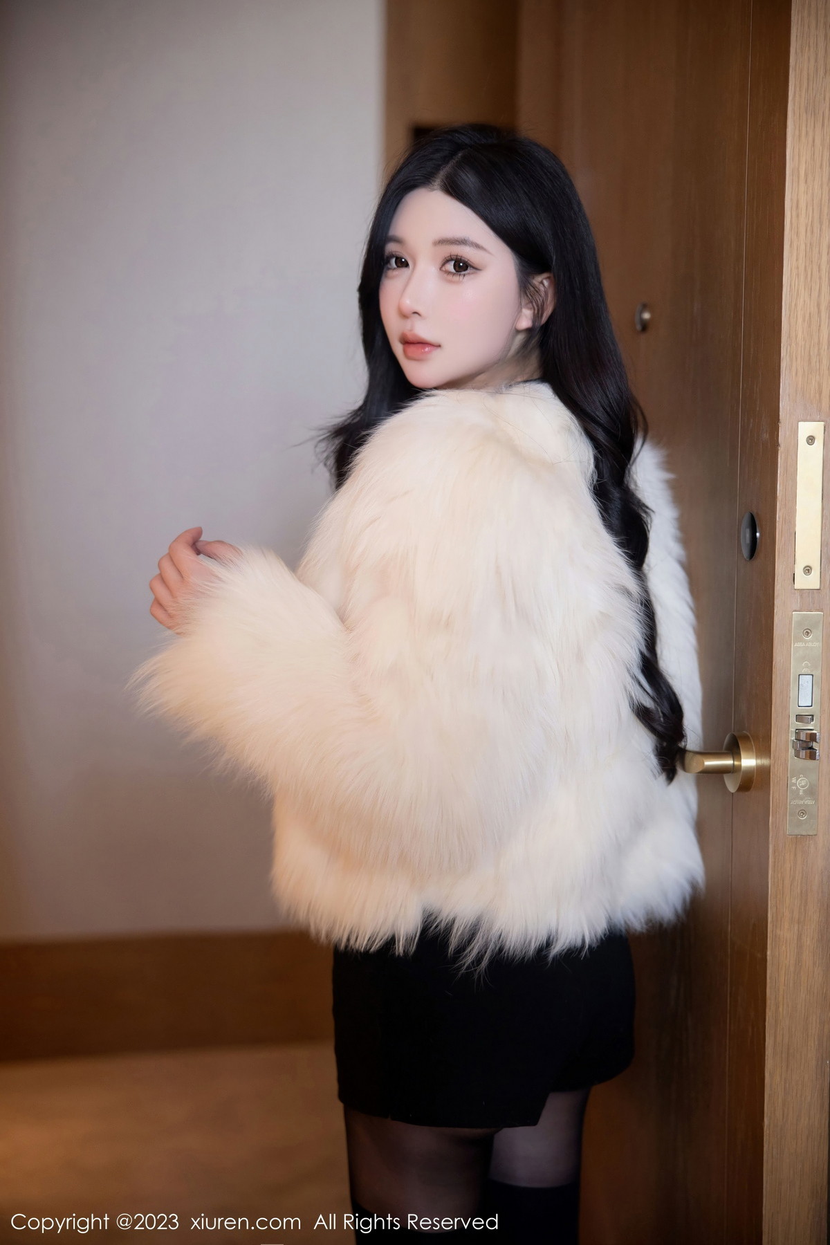 [XiuRen]高清写真图 2023.02.03 No.6212 林珊珊 黑丝美腿