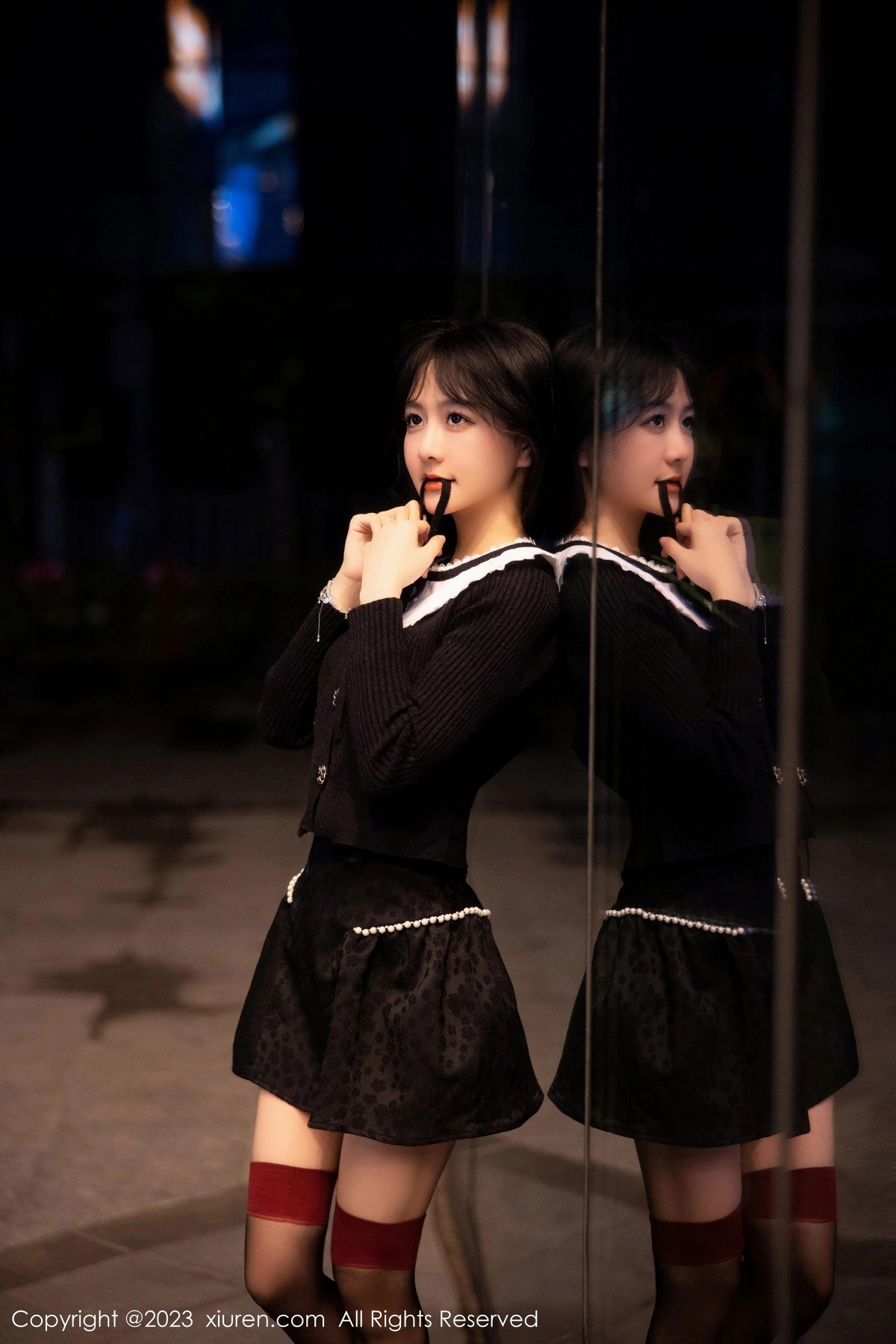 [XiuRen]高清写真图 2023.05.11 No.6724 幼幼 黑丝美腿