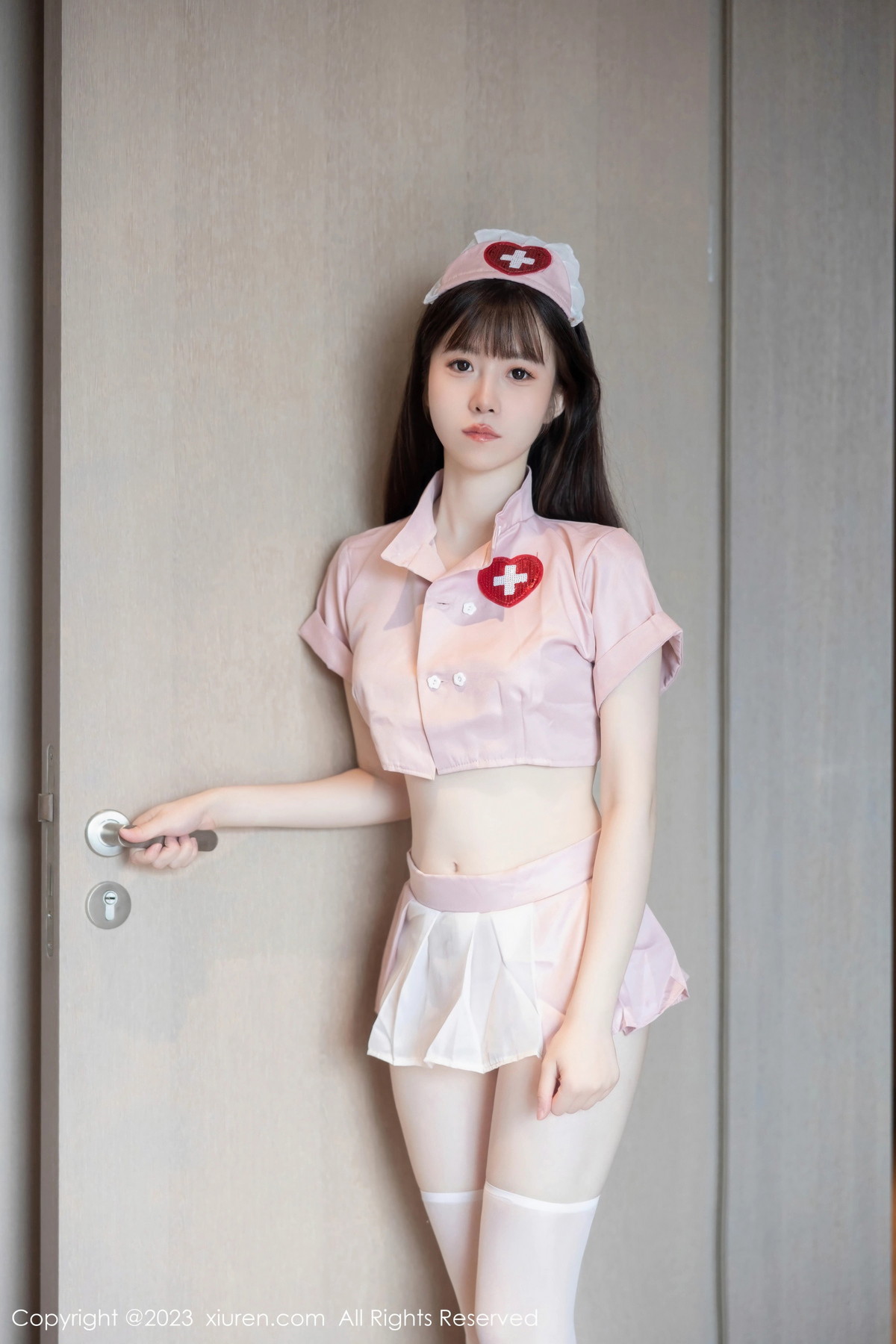[XiuRen]高清写真图 2023.07.17 No.7090 林悠悠 白丝美腿