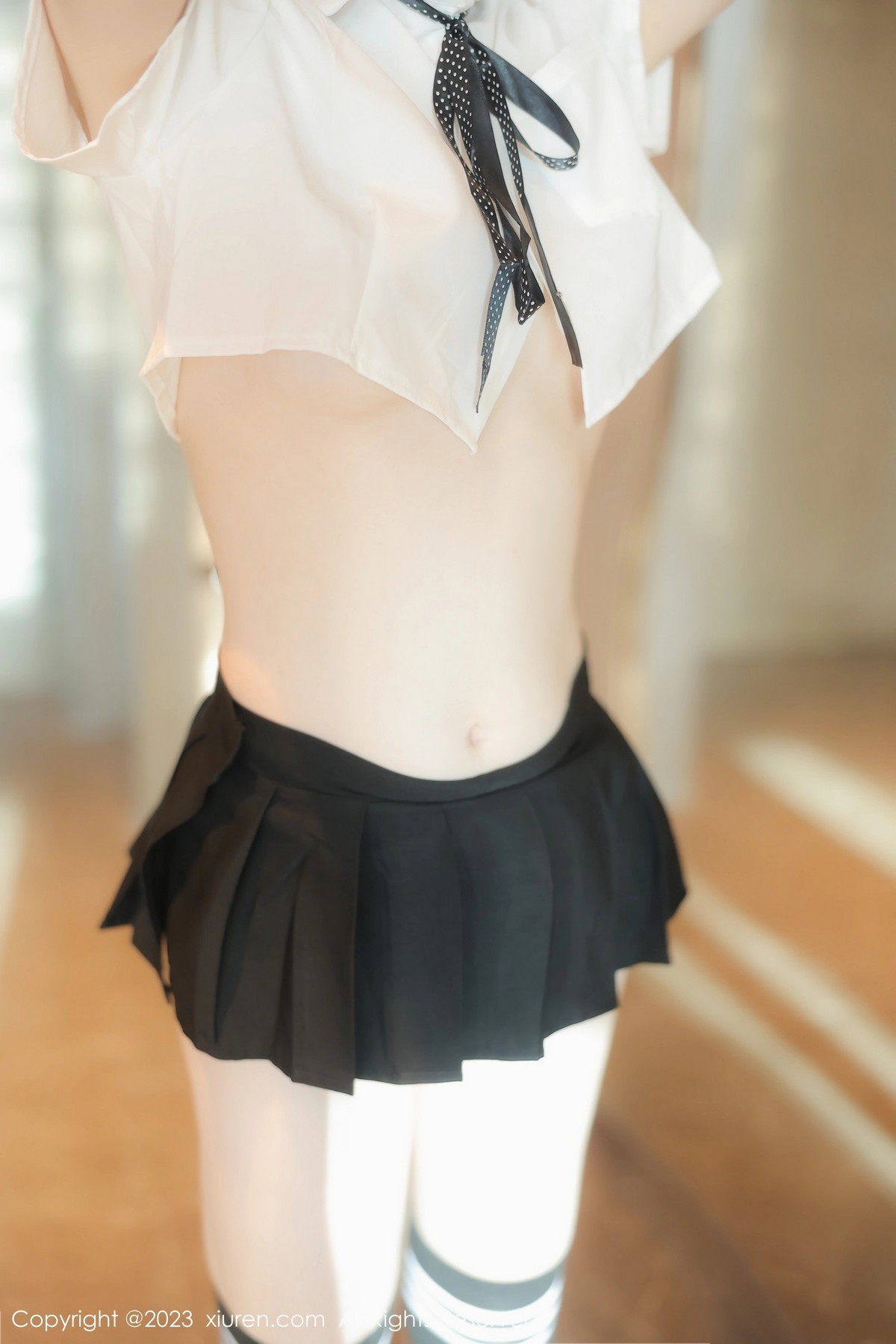 [XiuRen]高清写真图 2023.10.19 No.7534 林悠悠 清纯美腿