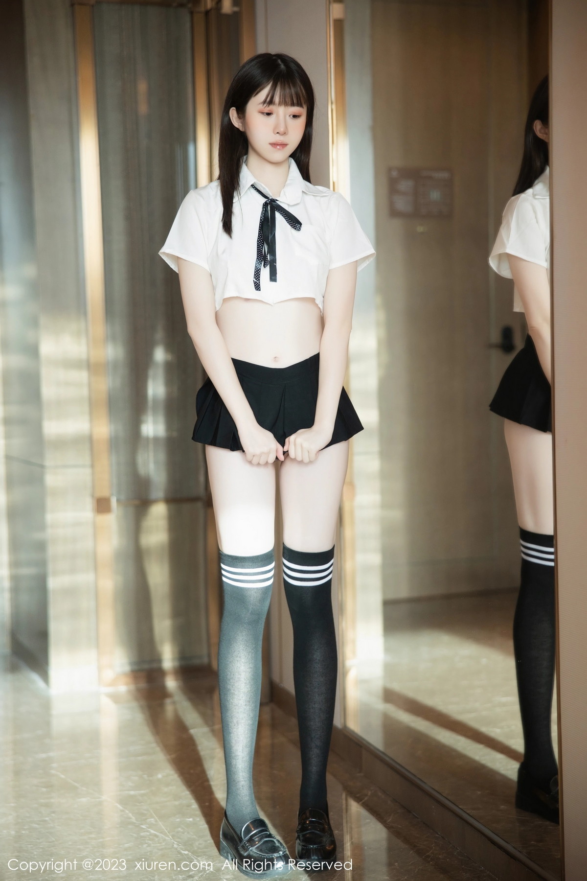 [XiuRen]高清写真图 2023.10.19 No.7534 林悠悠 清纯美腿