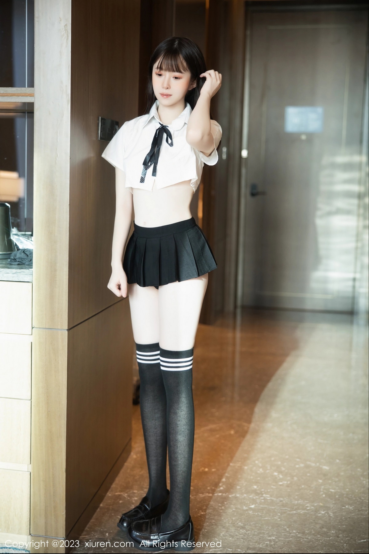 [XiuRen]高清写真图 2023.10.19 No.7534 林悠悠 清纯美腿