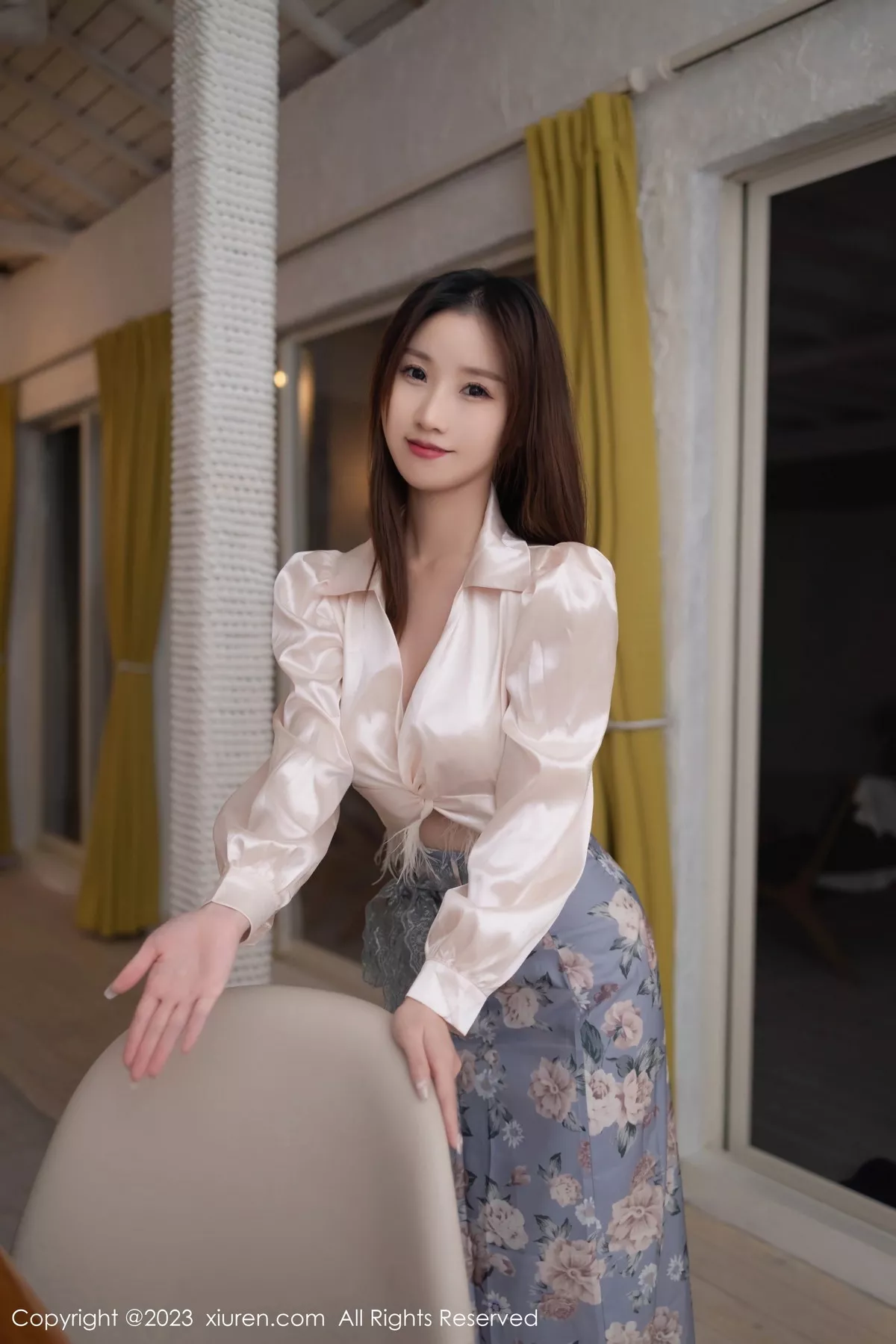 [XiuRen]高清写真图 2023.12.06 No.7770 杏子Yada 丝袜美腿