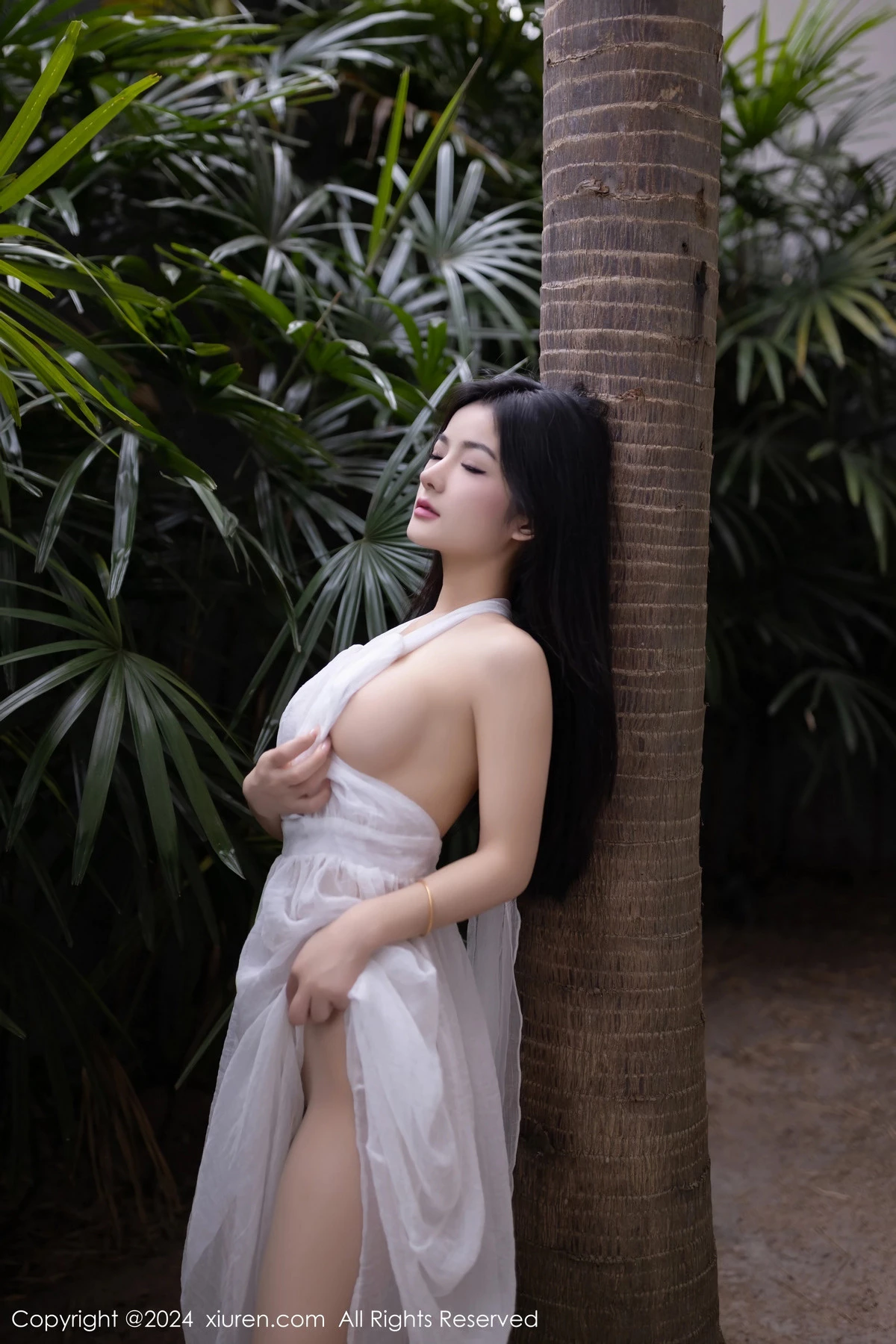 [XiuRen]高清写真图 2024.02.20 No.8117 谭小灵 泰国旅拍