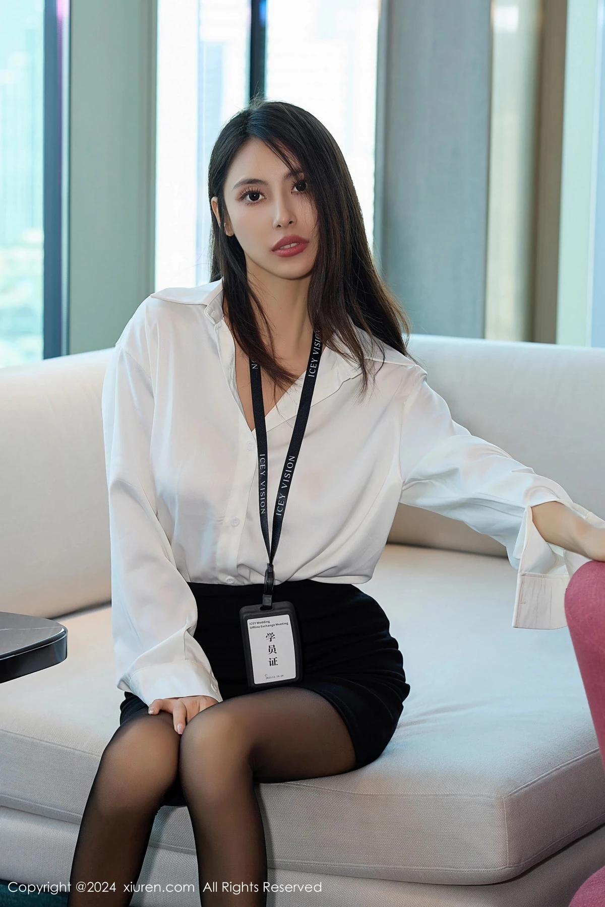 [XiuRen]高清写真图 2024.02.29 No.8155 lingyu69 黑丝美腿