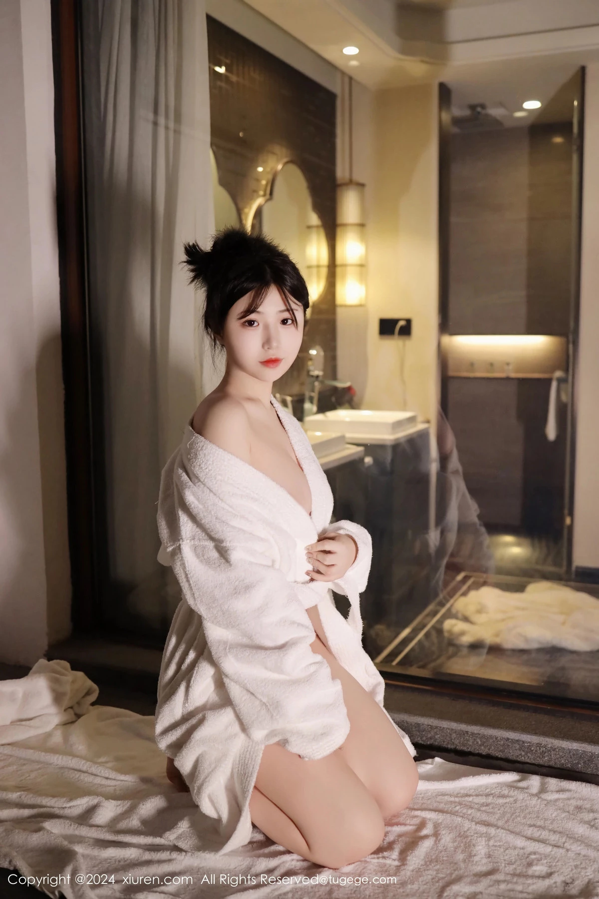 [XiuRen]高清写真图 2024.03.20 No.8263 陈小花 美臀性感