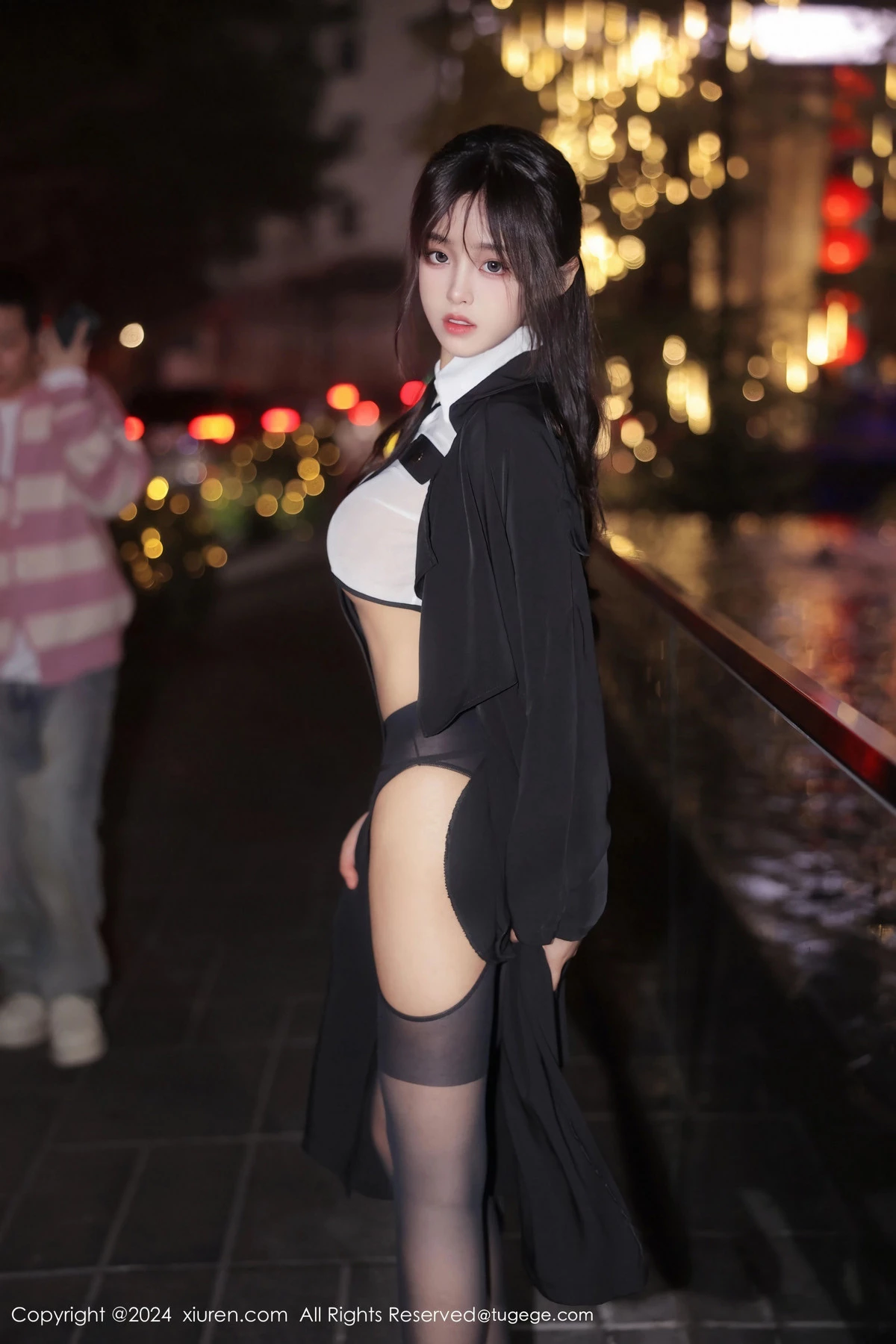 [XiuRen]高清写真图 2024.03.21 No.8265 王心悦 美腿黑丝