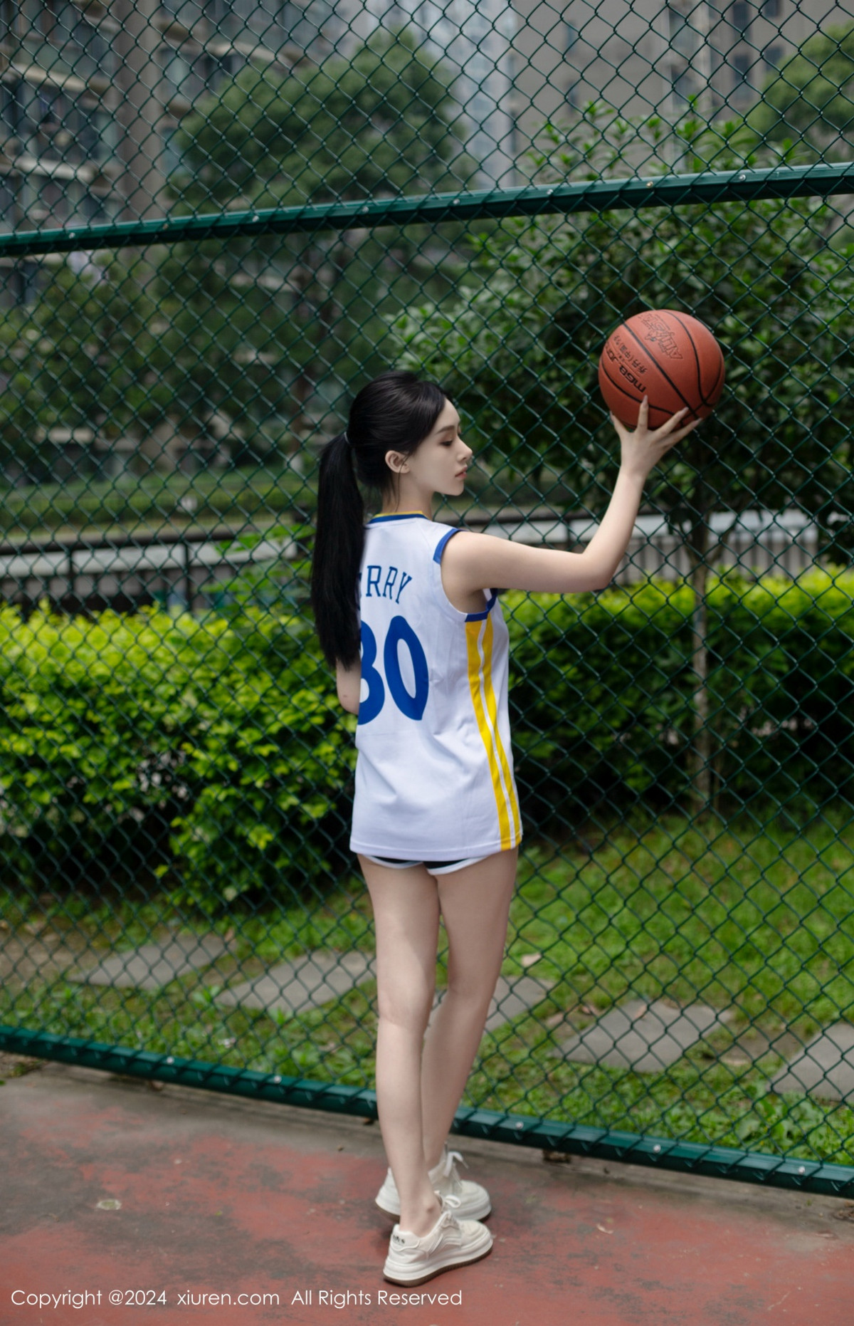 [XiuRen]高清写真图 2024.06.21 No.8744 豆瓣酱 模特合集