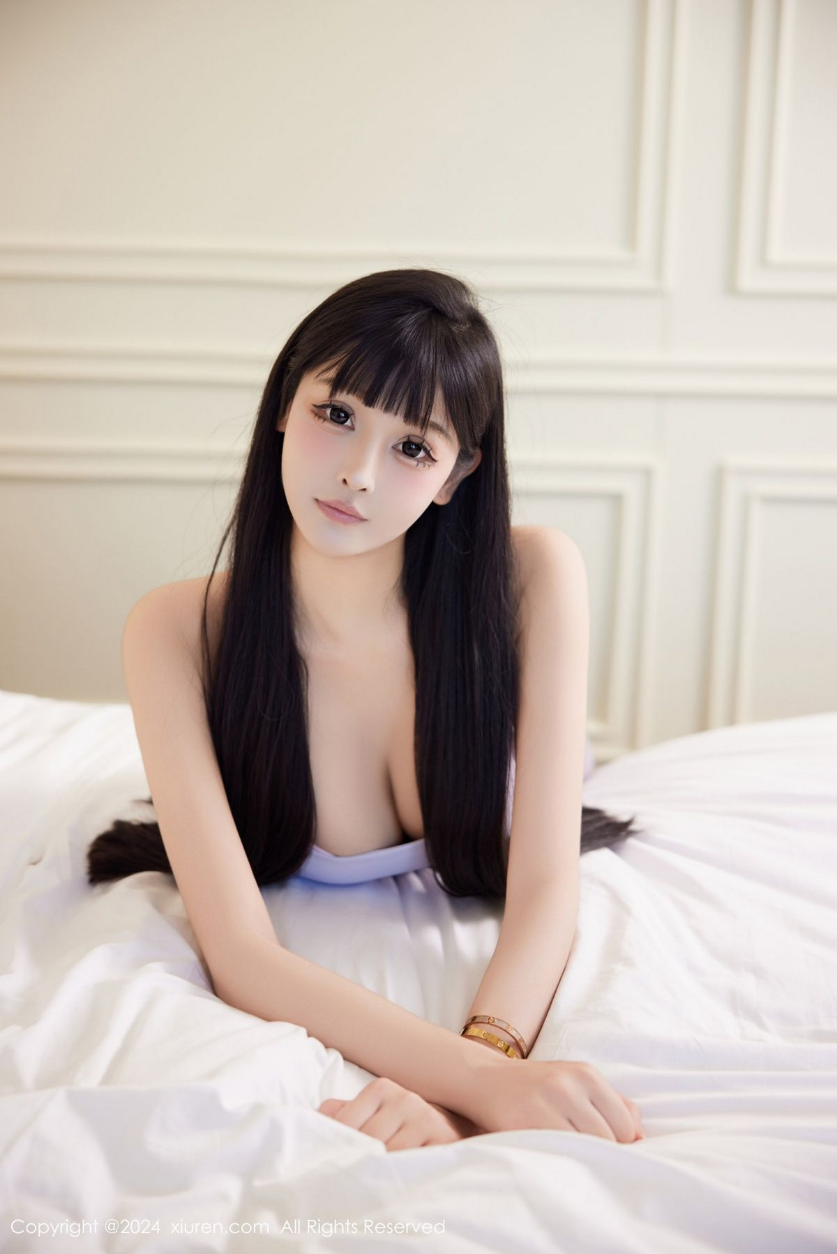 [XiuRen]高清写真图 2024.08.29 No.9084 智恩baby 丝袜美腿