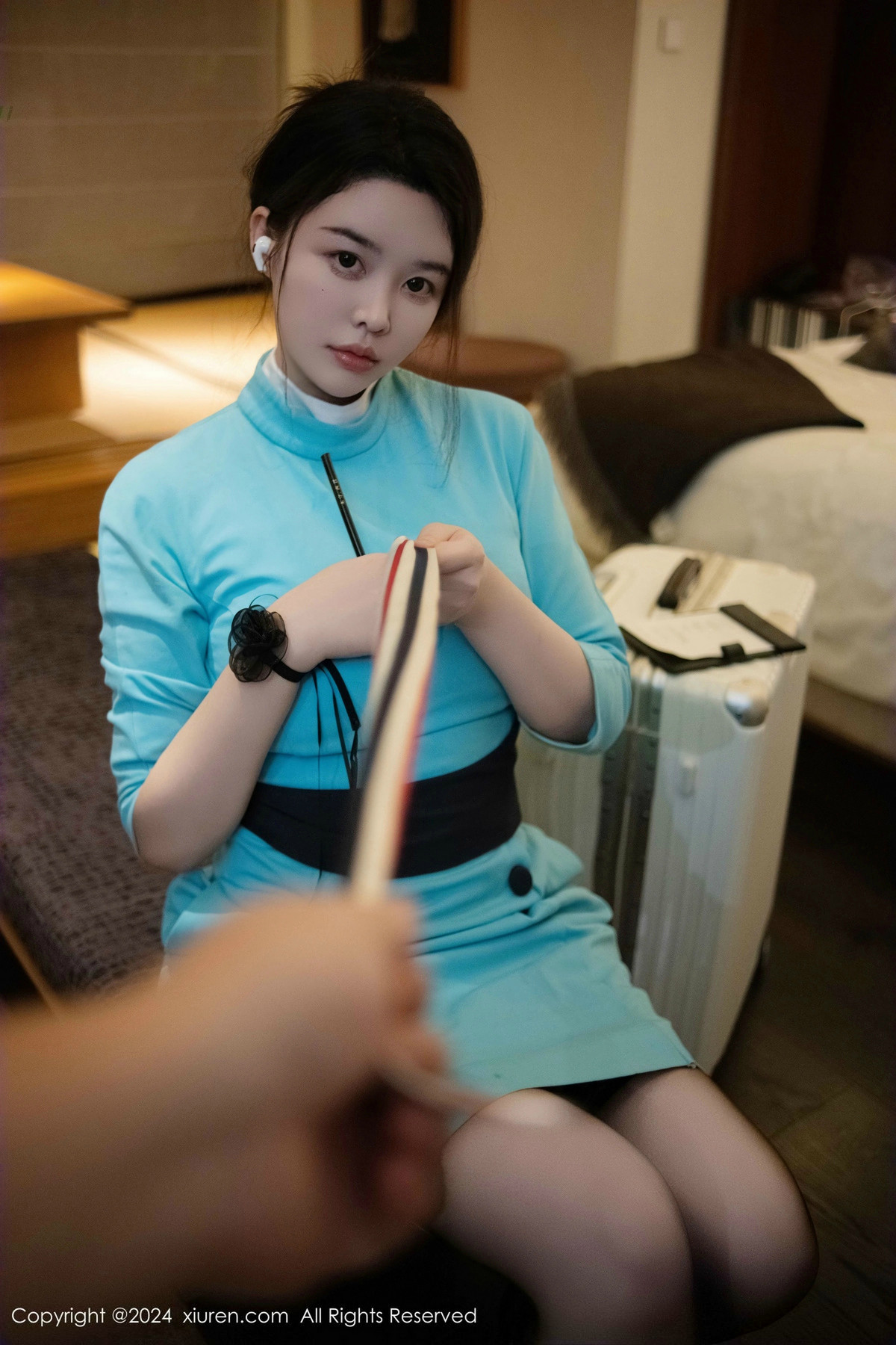 [XiuRen]高清写真图 2024.12.17 No.9609 樱桃小犊子 黑丝美臀