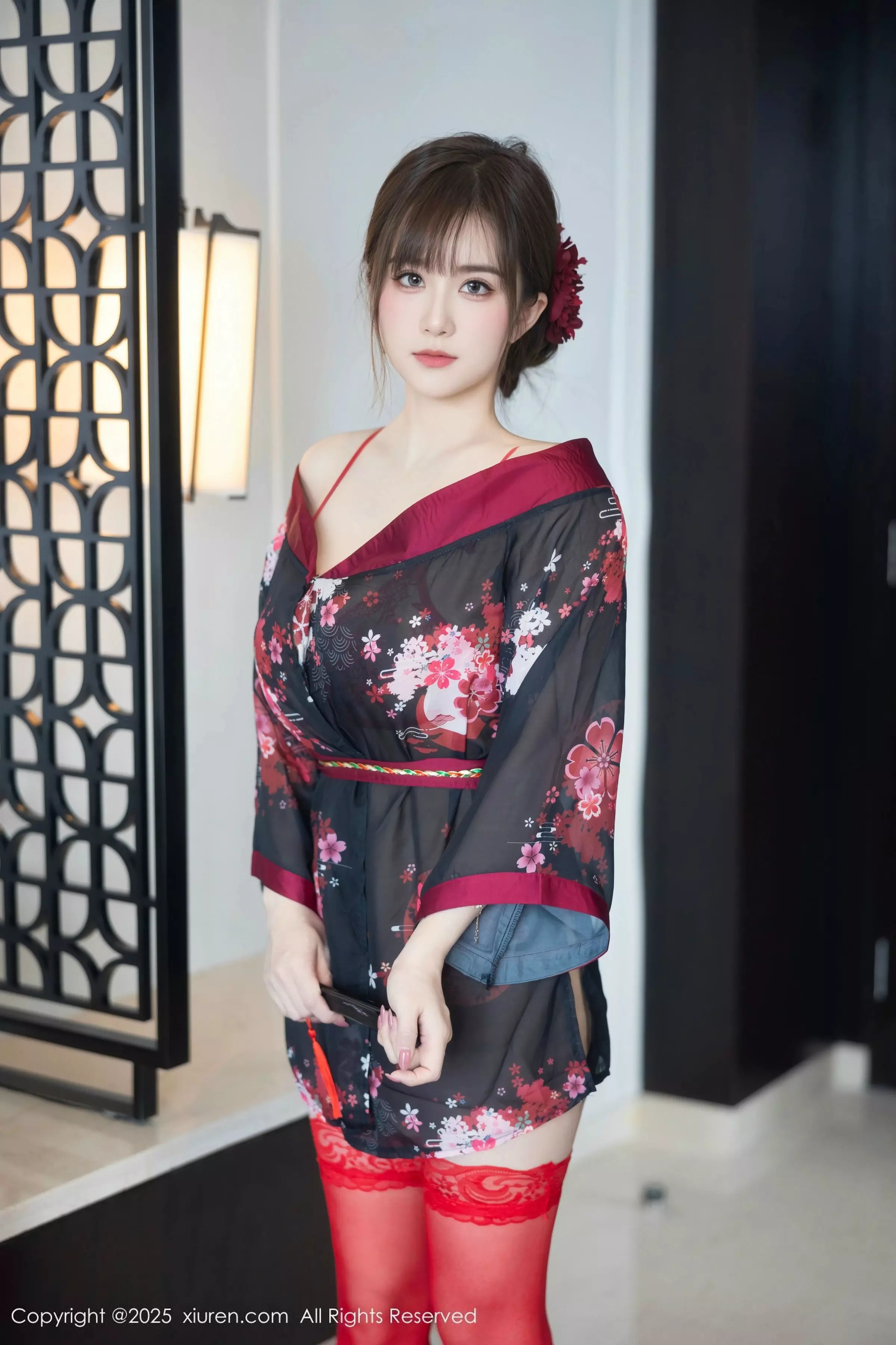 [XiuRen]高清写真图 2025.03.17 No.10026 小肉肉咪 美腿丝袜