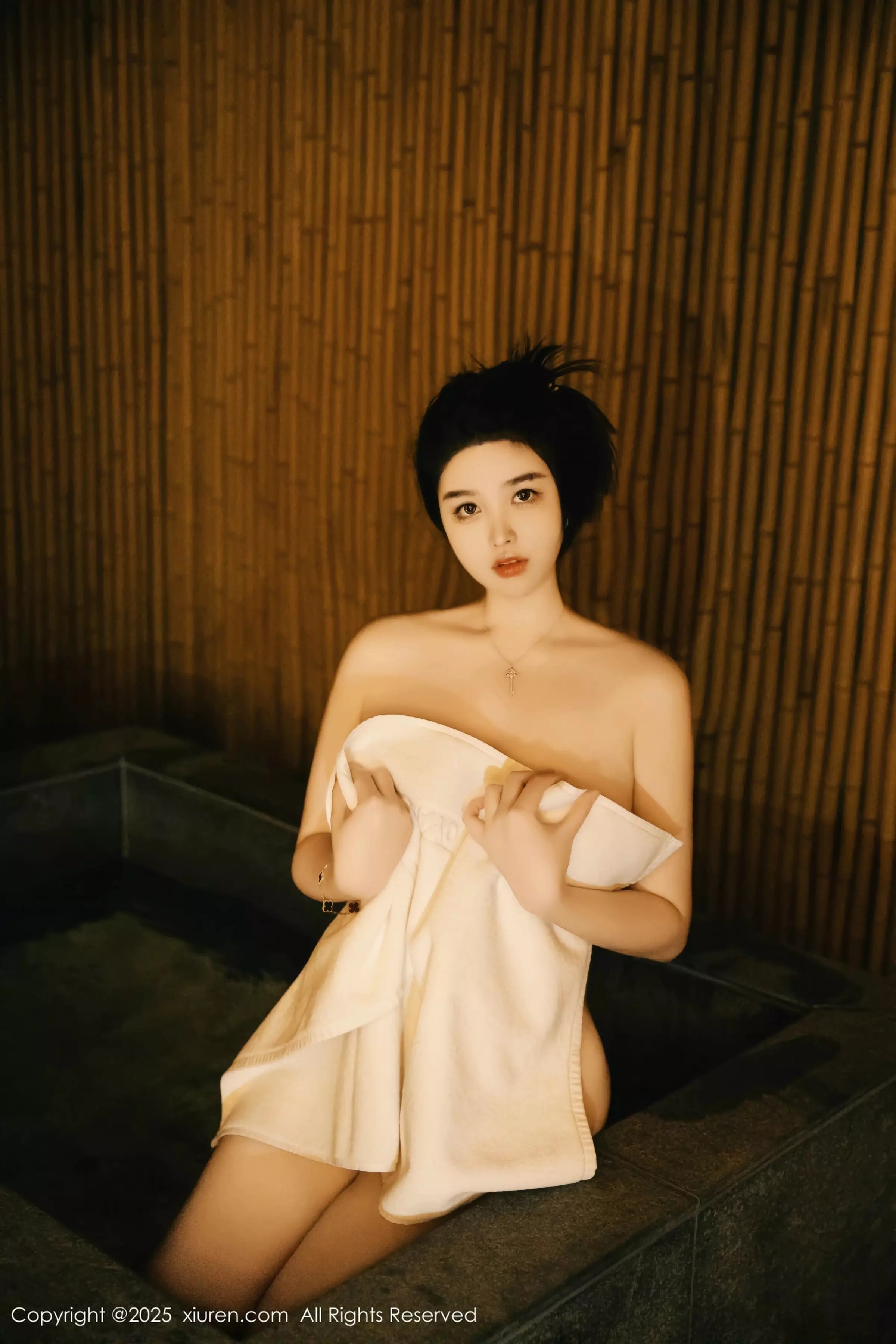 [XiuRen]高清写真图 2025.03.31 No.10091 林若凡F 白色浴巾