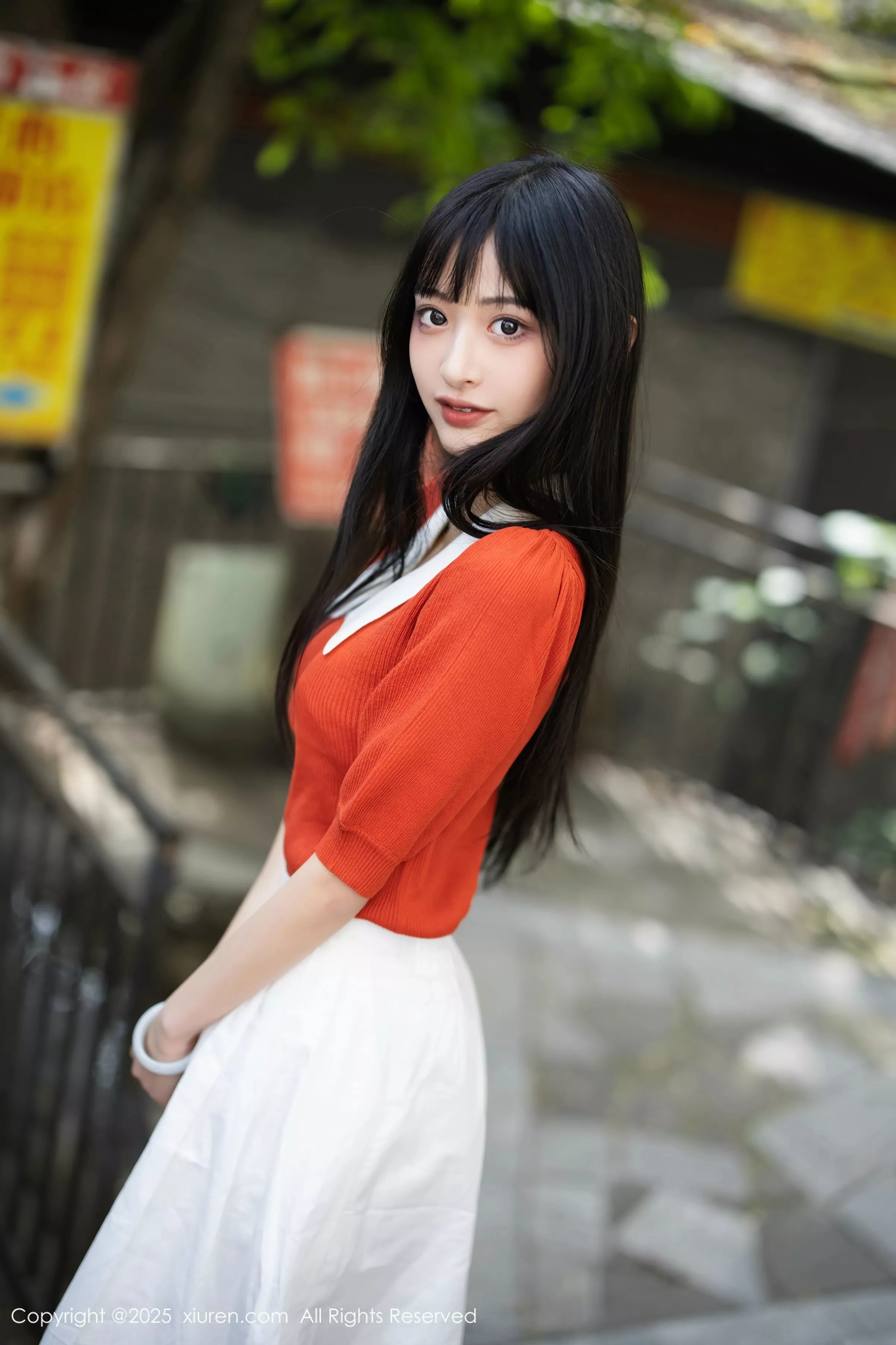 [XiuRen]高清写真图 2025.05.08 No.10247 茂木希子 橙色T恤