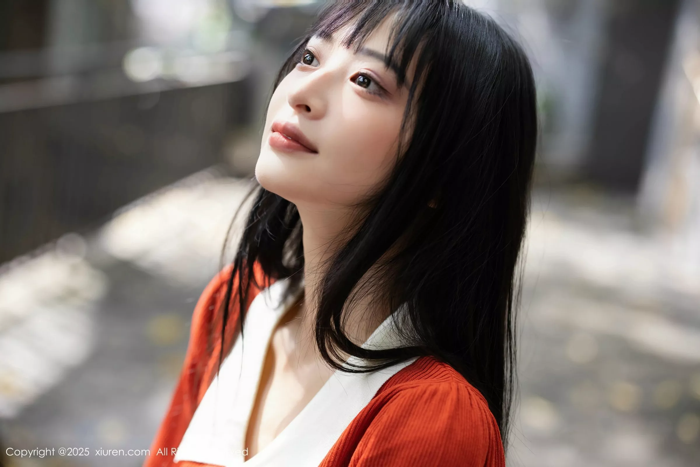 [XiuRen]高清写真图 2025.05.08 No.10247 茂木希子 橙色T恤