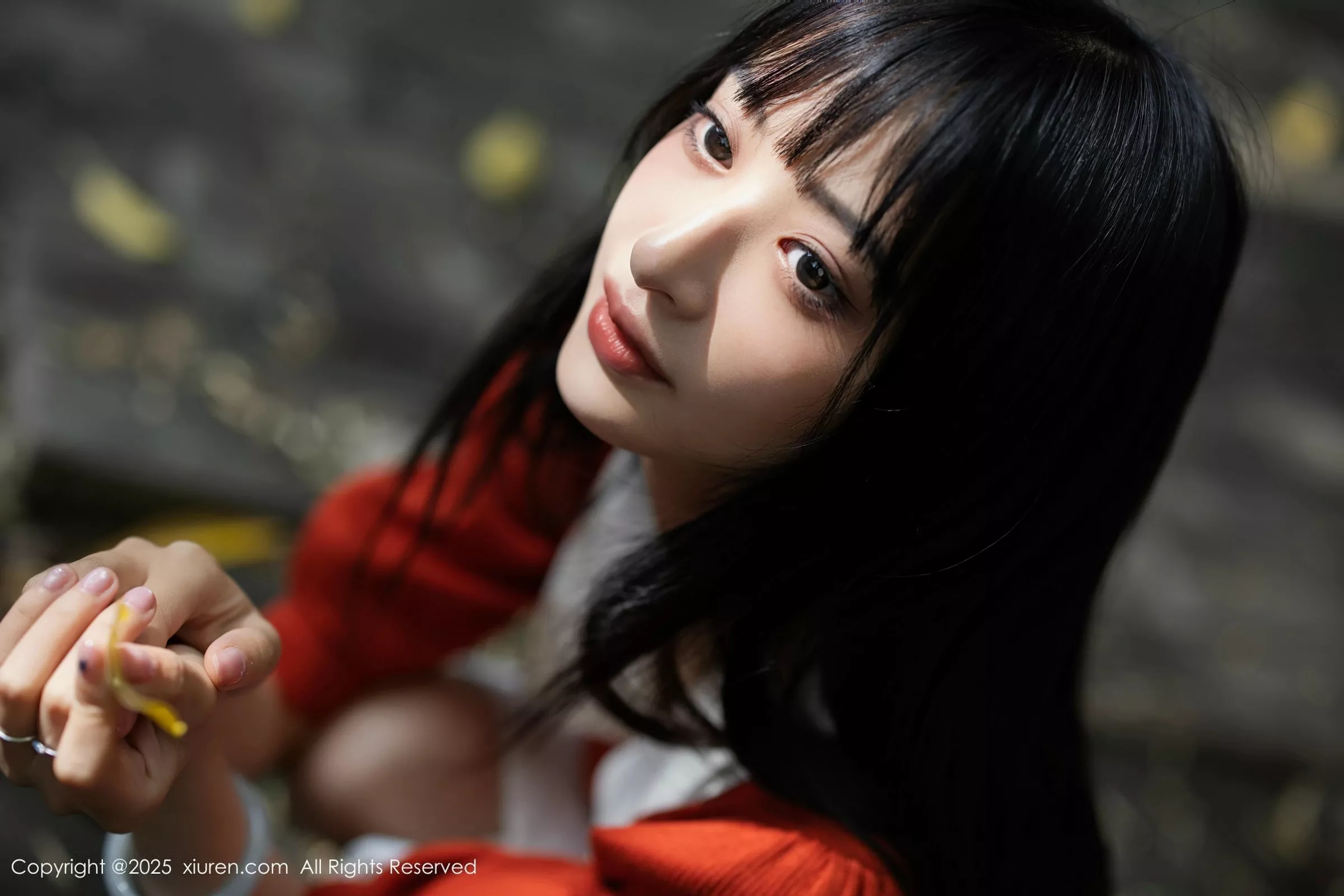 [XiuRen]高清写真图 2025.05.08 No.10247 茂木希子 橙色T恤