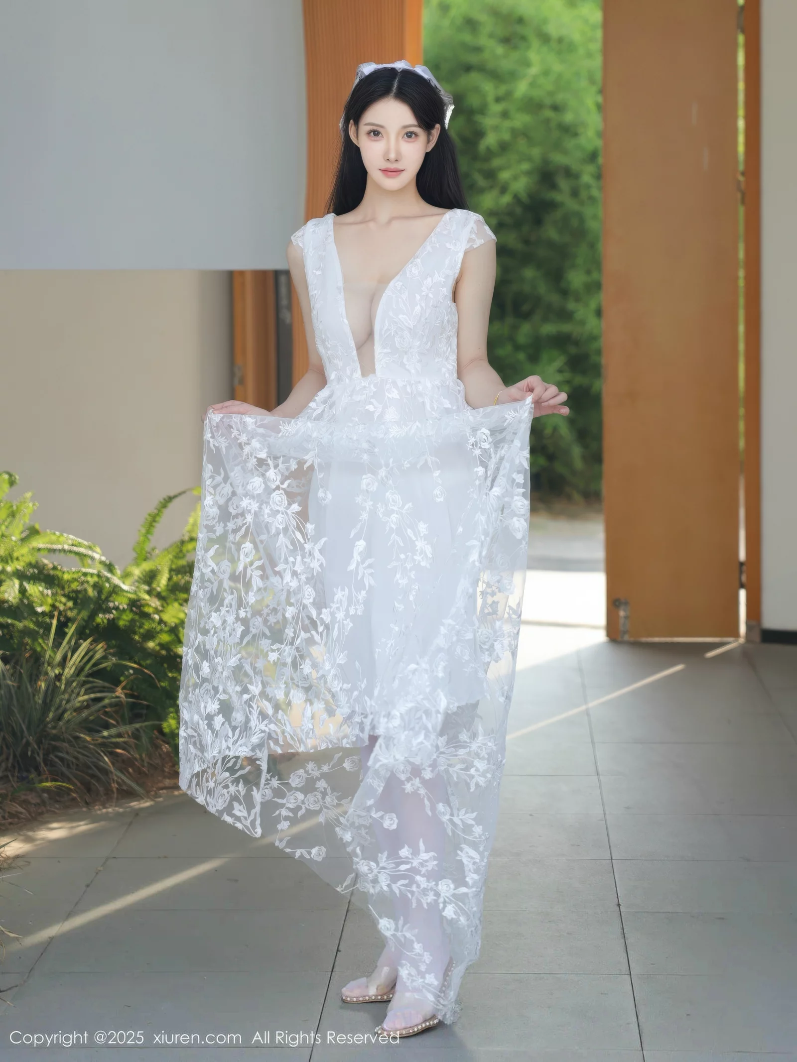 [XiuRen]高清写真图 2025.08.18 No.10661 梨霜儿 白色婚纱