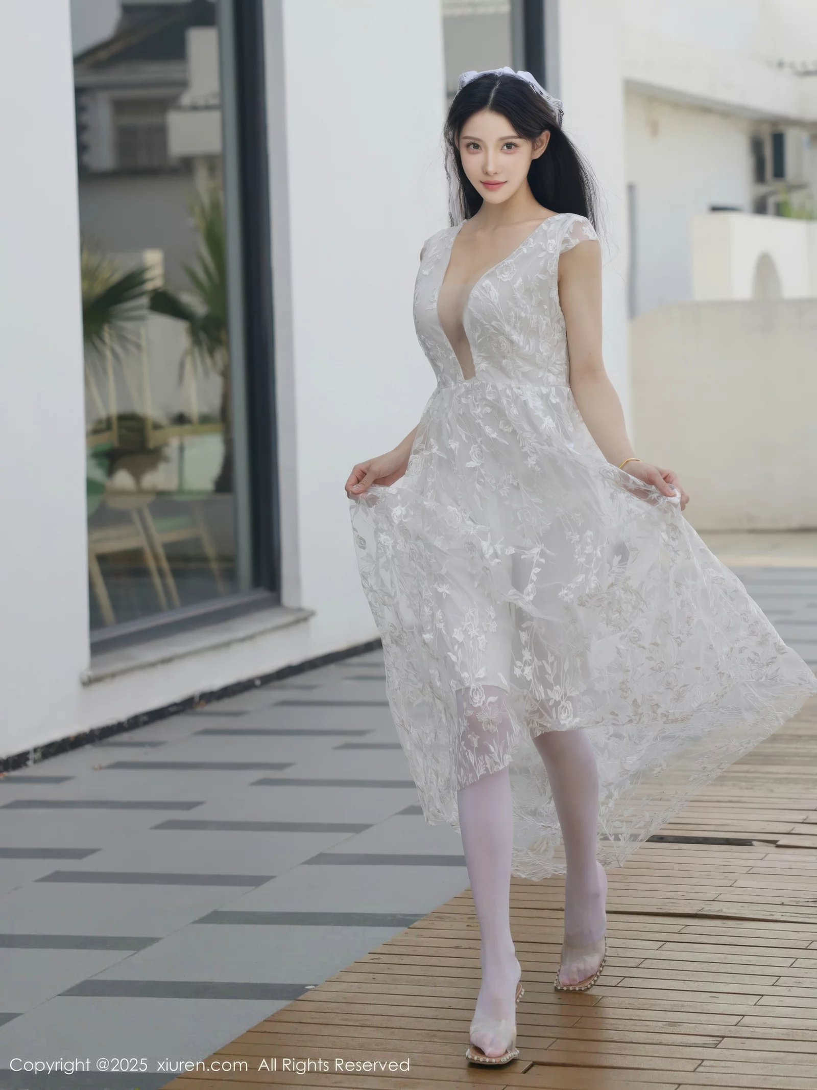 [XiuRen]高清写真图 2025.08.18 No.10661 梨霜儿 白色婚纱