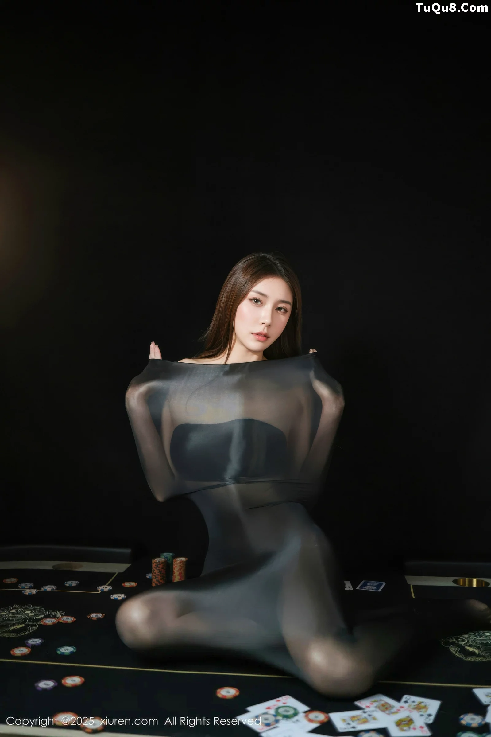 [XiuRen]高清写真图 2025.09.01 No.10713 悦兮 连体黑丝袜