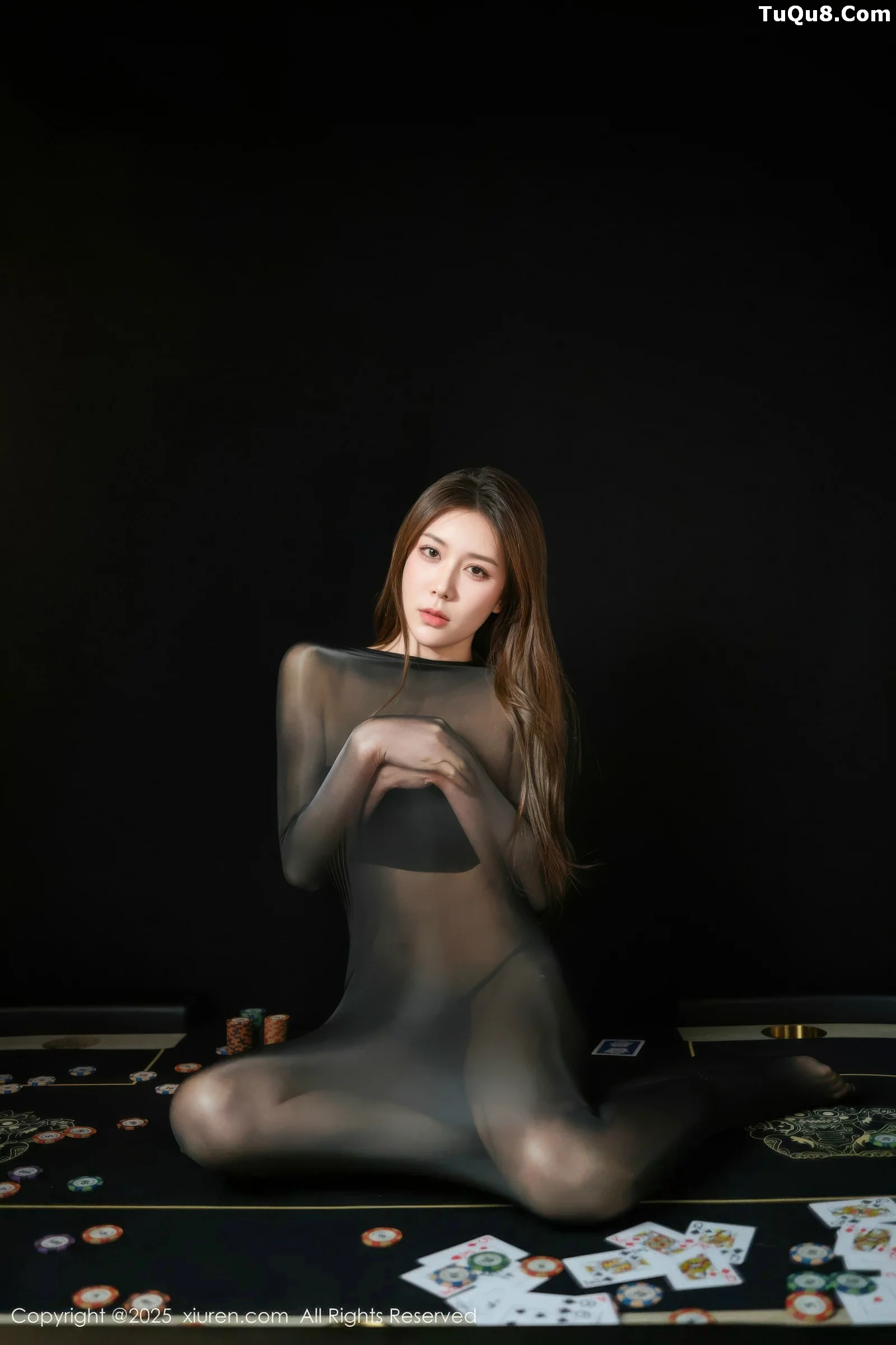 [XiuRen]高清写真图 2025.09.01 No.10713 悦兮 连体黑丝袜
