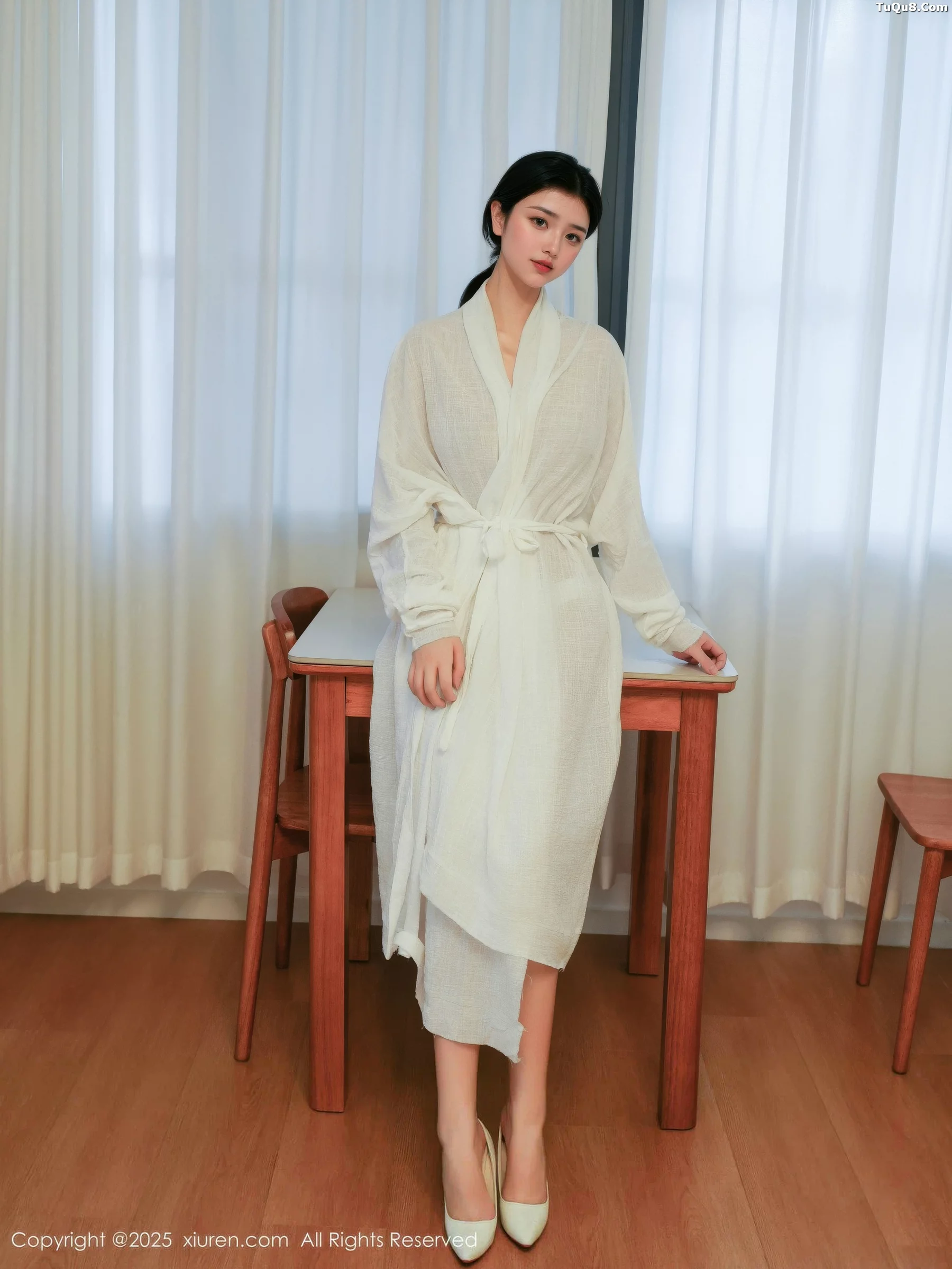 [XiuRen]高清写真图 2025.10.29 No.10920 林悦溪儿 白色浴袍