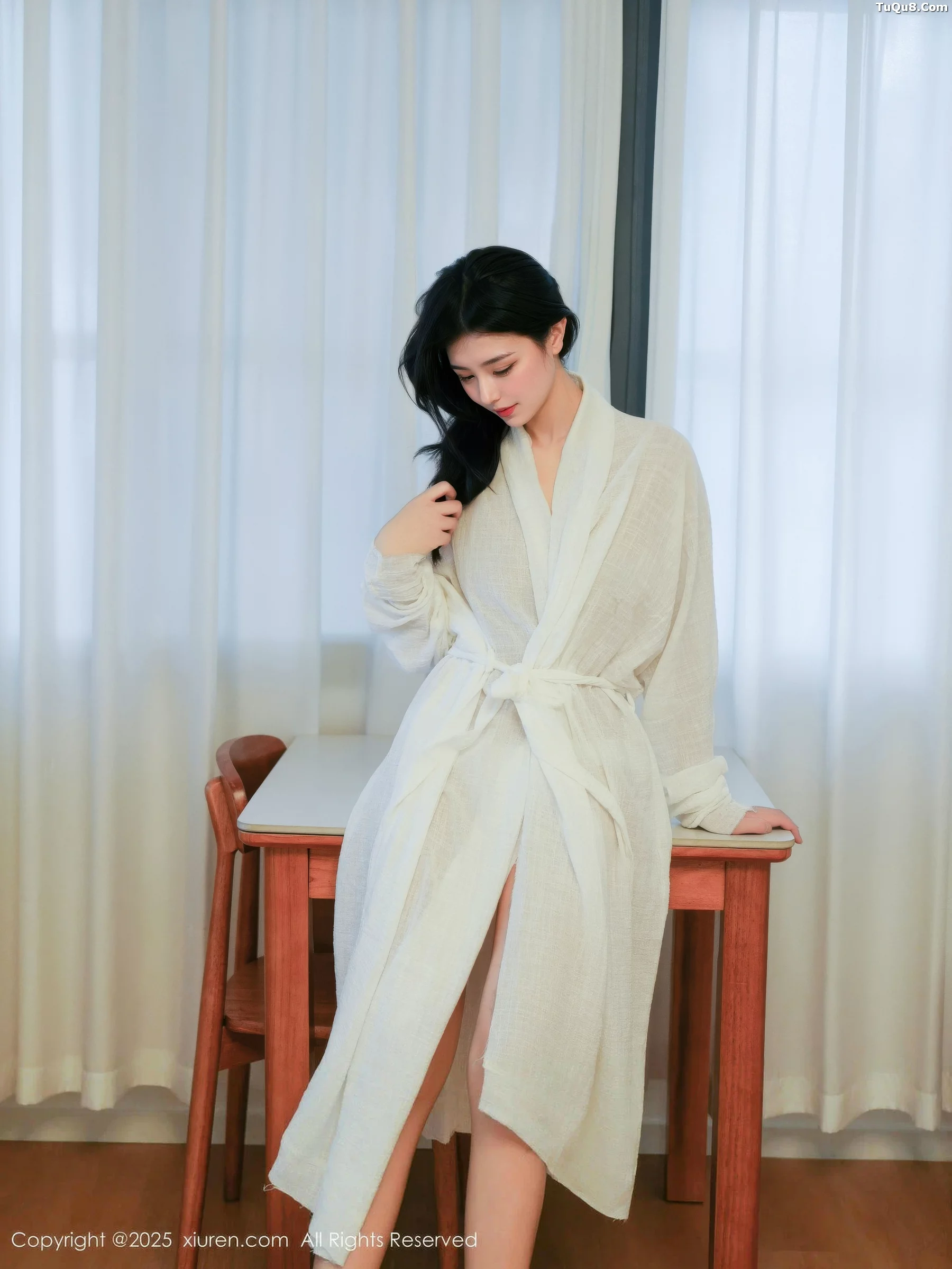 [XiuRen]高清写真图 2025.10.29 No.10920 林悦溪儿 白色浴袍