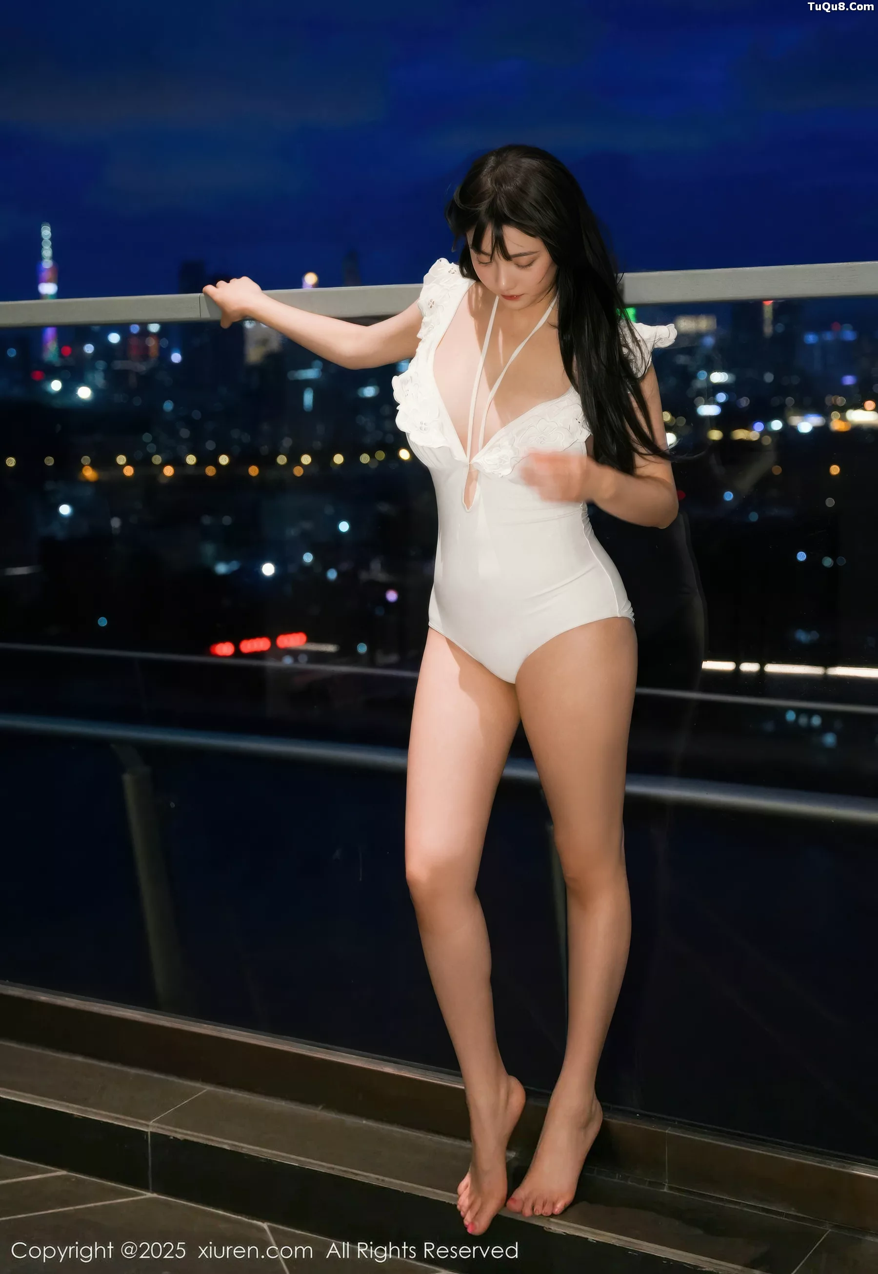 [XiuRen]高清写真图 2025.11.07 No.10959 软情 性感比基尼