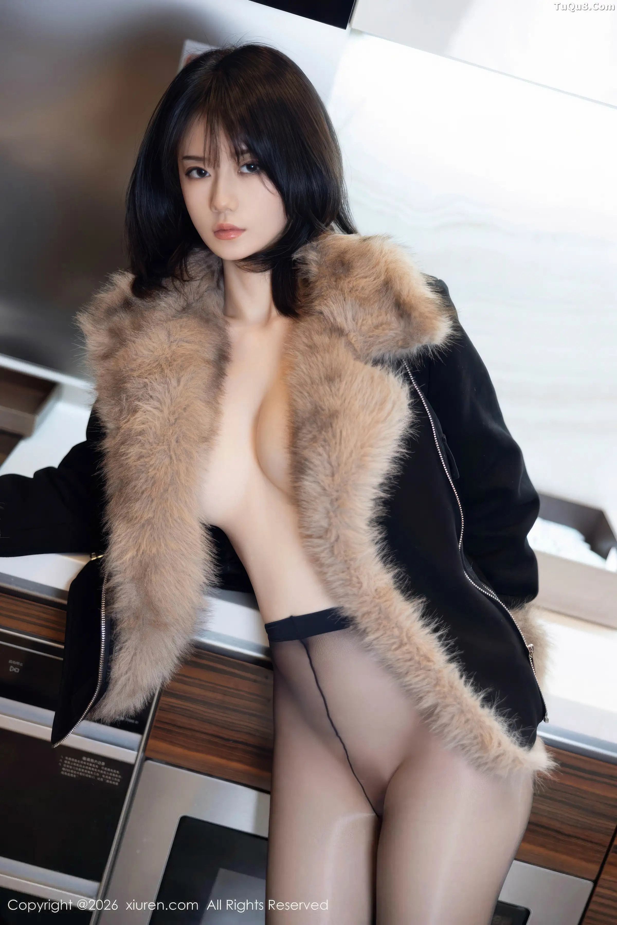 [XiuRen]高清写真图 2026.01.09 No.11215 凌七七 超薄无内黑丝