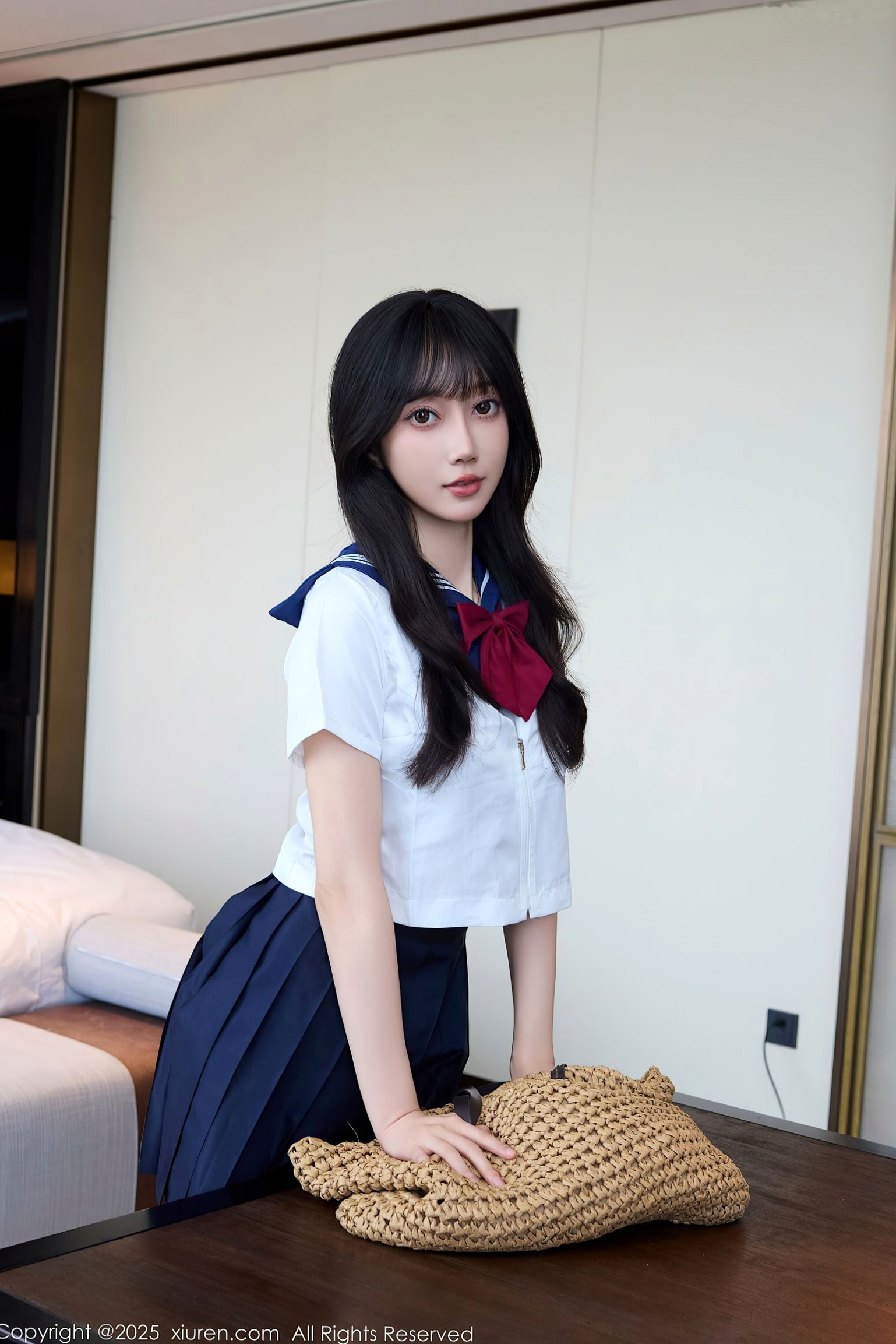 [秀人网XiuRen] NO.10766 玥儿玥er - 学院风JK水手服与黑丝美腿室内私房写真