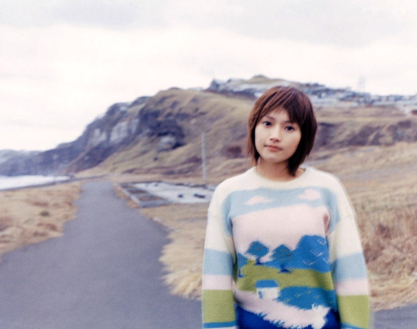 PB写真集_安倍夏美《出逢い》雪景与海边辽阔唯美画报，清纯治愈系个人影像（79P）