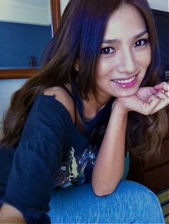 野波麻帆