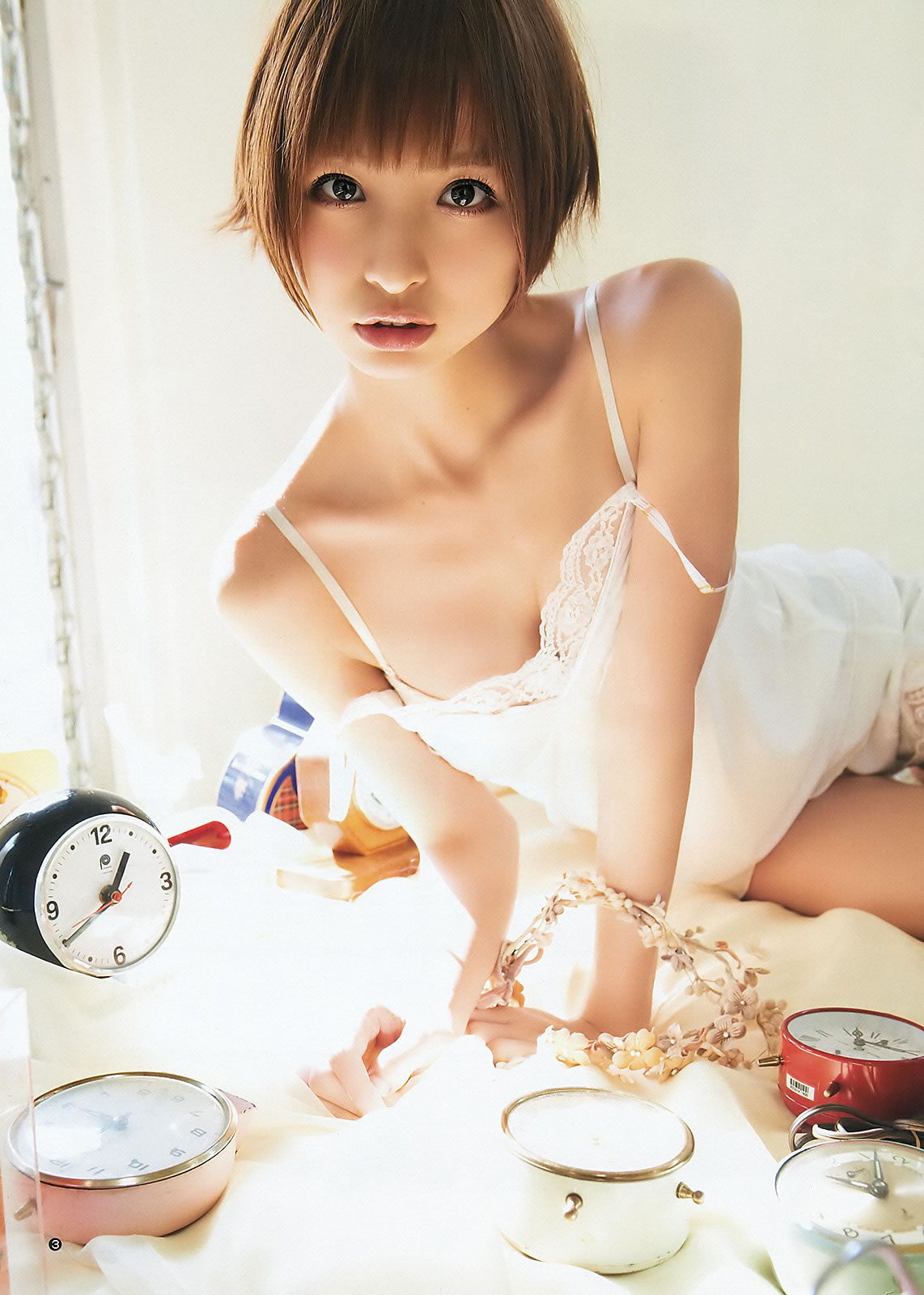 [Weekly Young Jump]高清写真图2012 No.22 23 筱田麻里子 Karen 仁藤みさき 今野杏南 丸高爱実 橘丽美