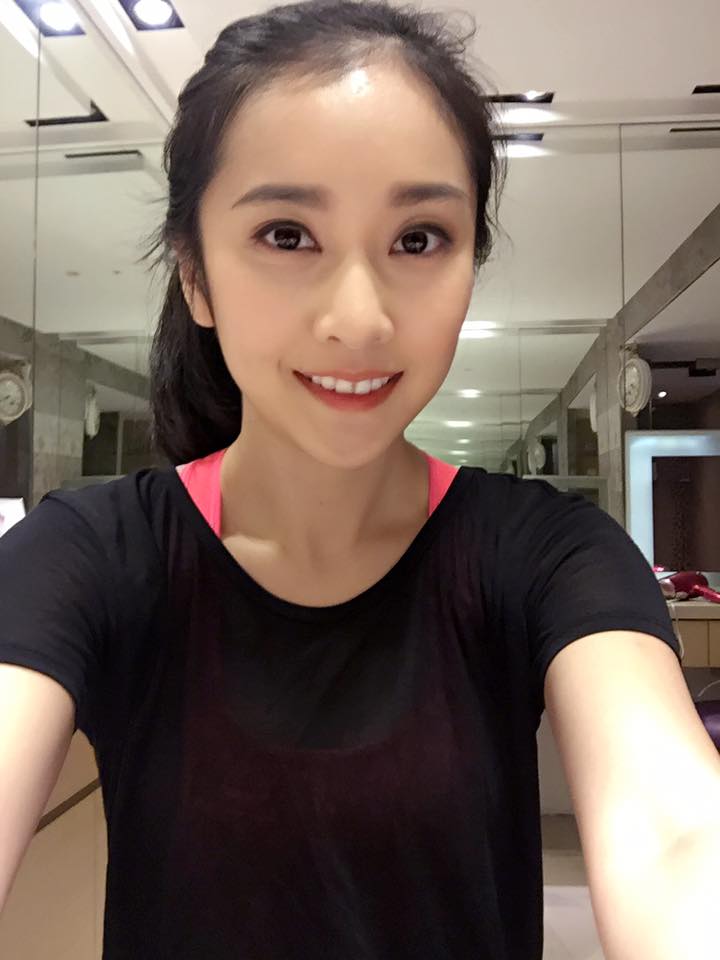 李佳玲- 台湾新一代女神主播No.1