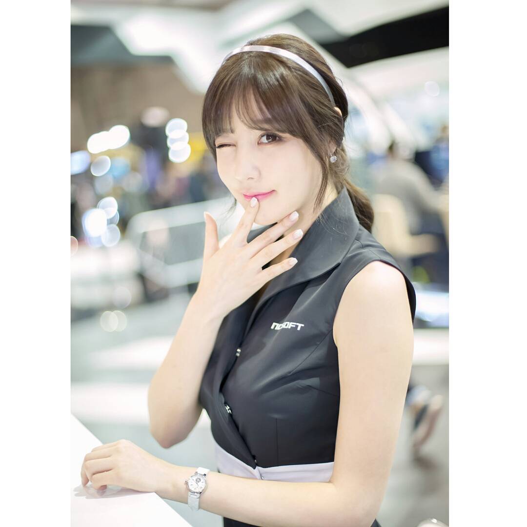 洪智妍- 韩国美女车模精选美图