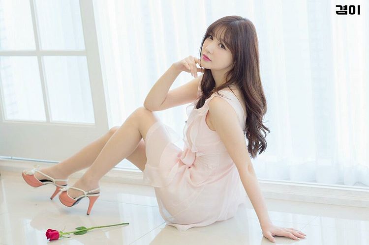 洪智妍- 韩国美女车模精选美图