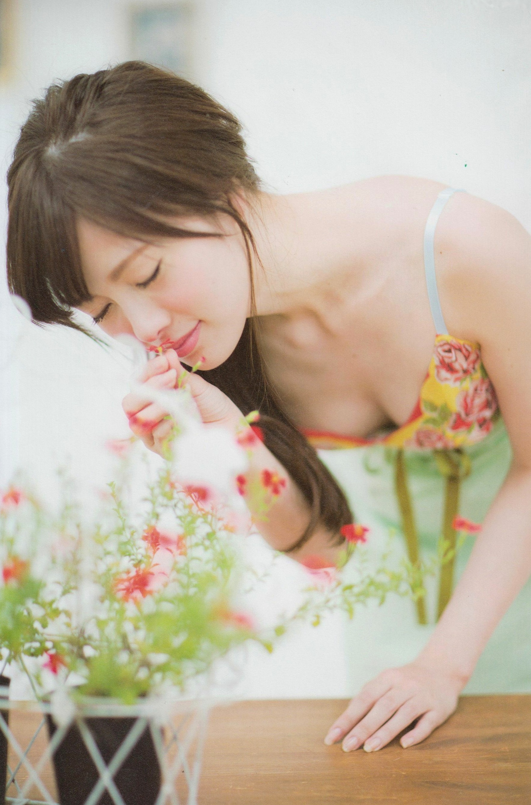 PB写真集_白石麻衣《清純な大人》居家私房与唯美沙滩比基尼写真 [94P]
