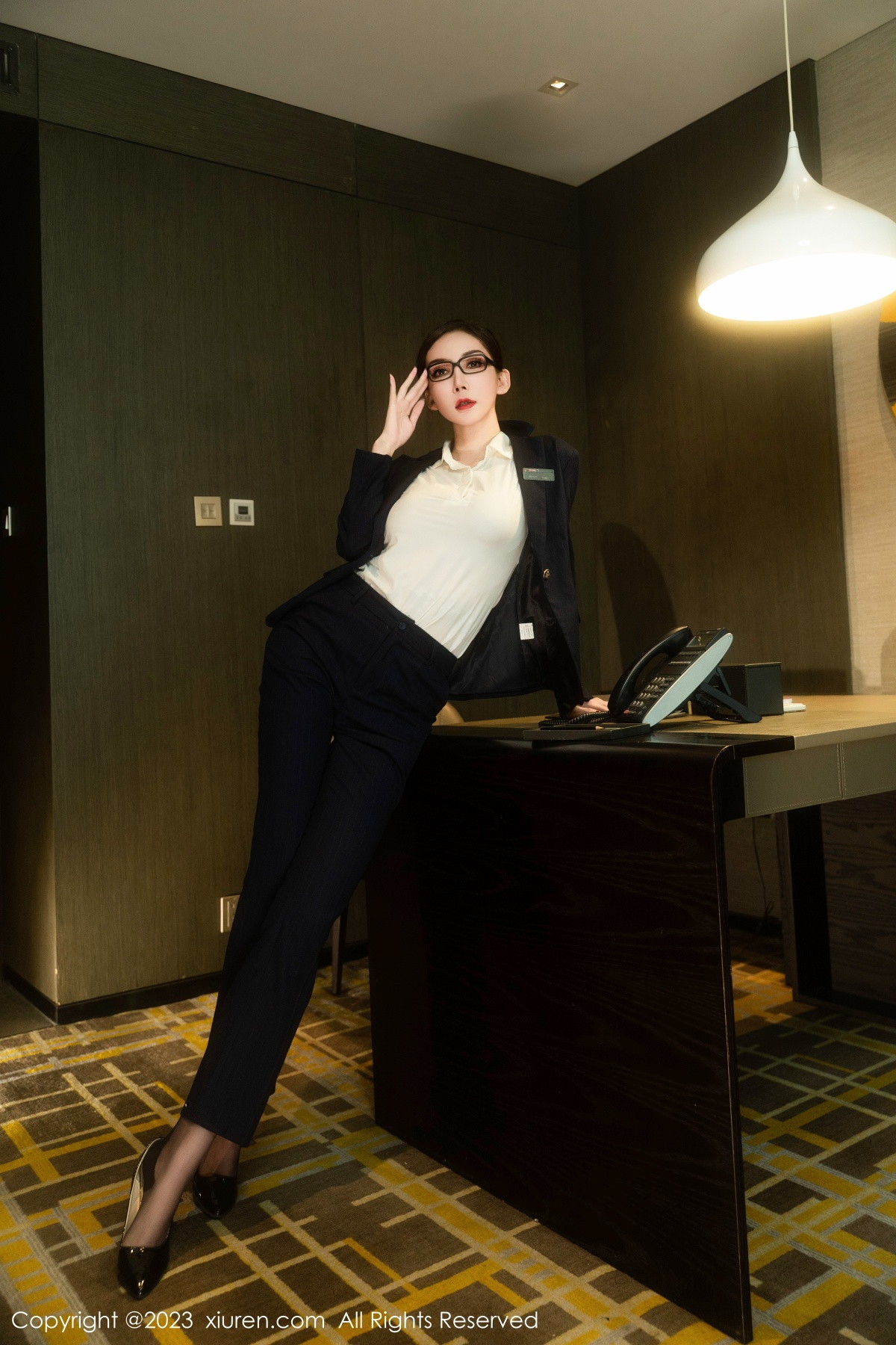 [XiuRen]高清写真图 2023.11.21 No.7691 陈怡曼 美腿美臀