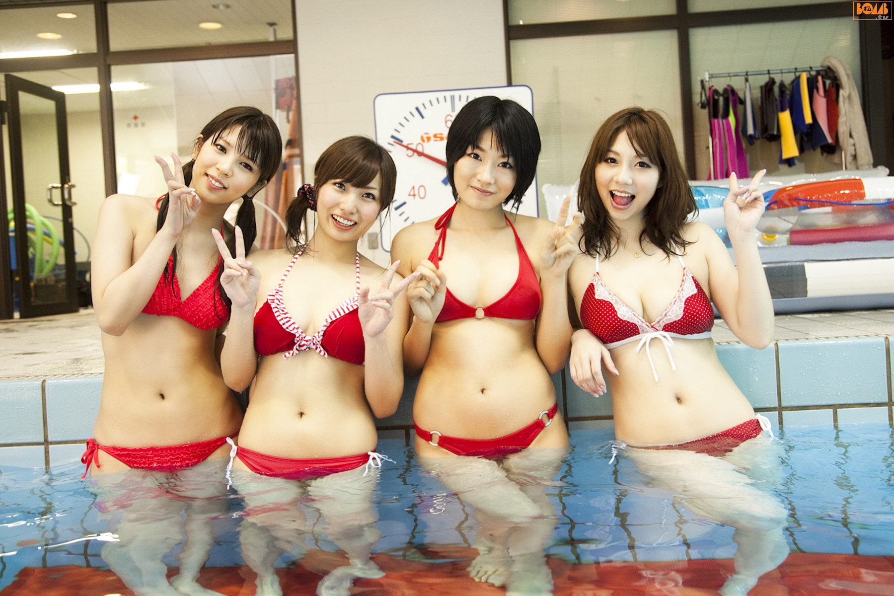 齐藤梦爱、小泉麻耶、村上友梨、福田麻衣[bomb.tv]高清写真图套图写真图集