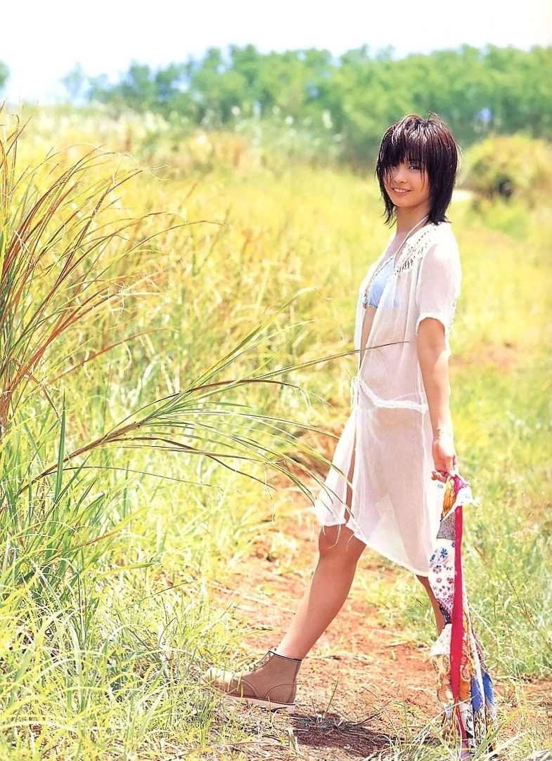 PB写真集_山崎真实《MAMI 藏》精选：清新家居与户外比基尼活力写真集[88P]