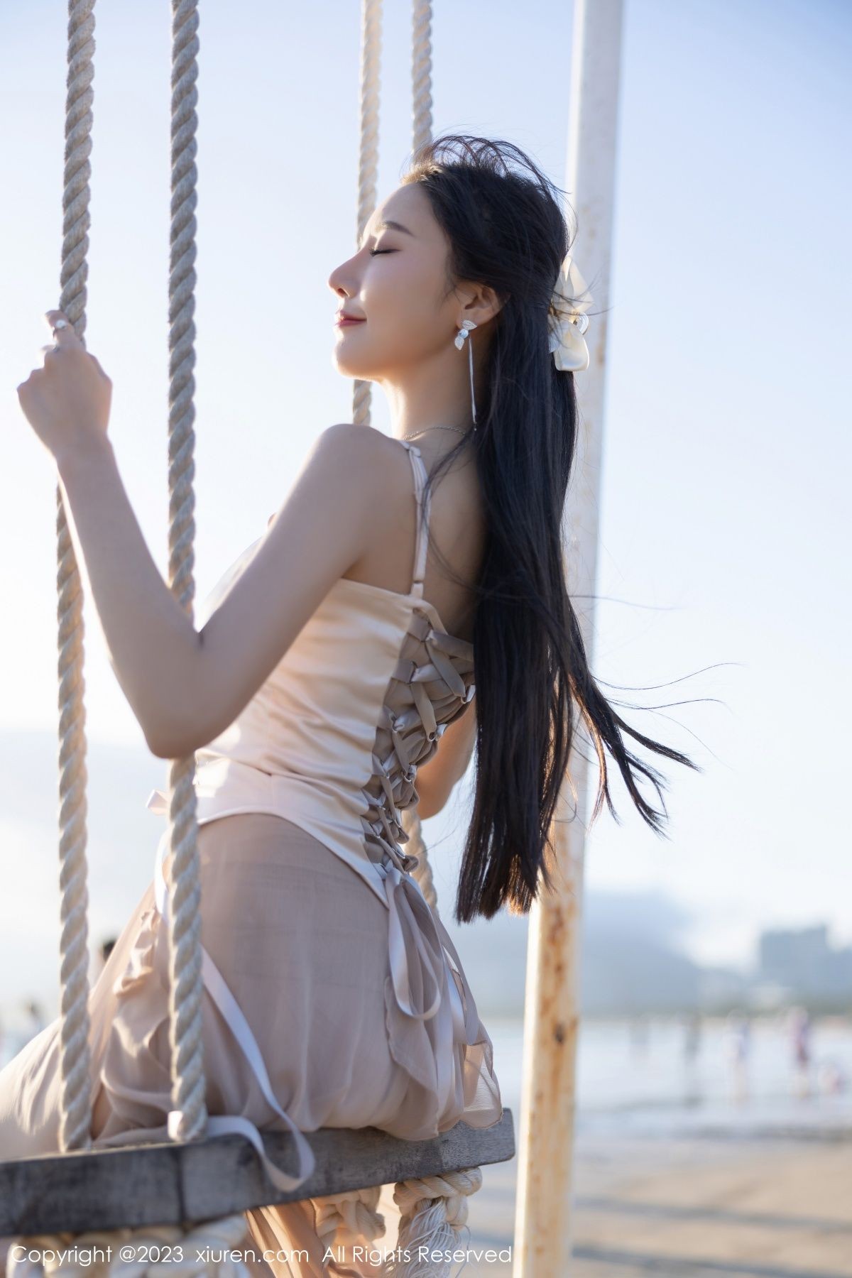 [XiuRen]高清写真图 2023.04.14 No.6581 王馨瑶yanni 美腿外拍