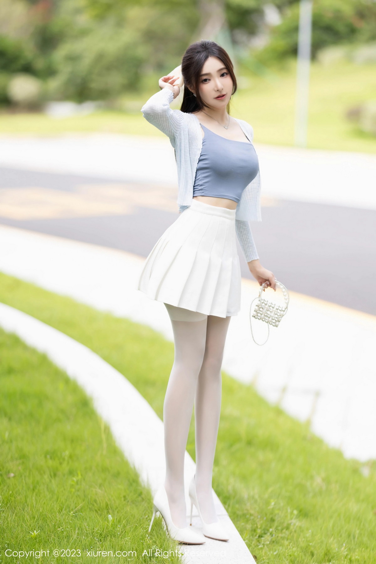 [XiuRen]高清写真图 2023.10.16 No.7515 王馨瑶yanni 丝袜美腿