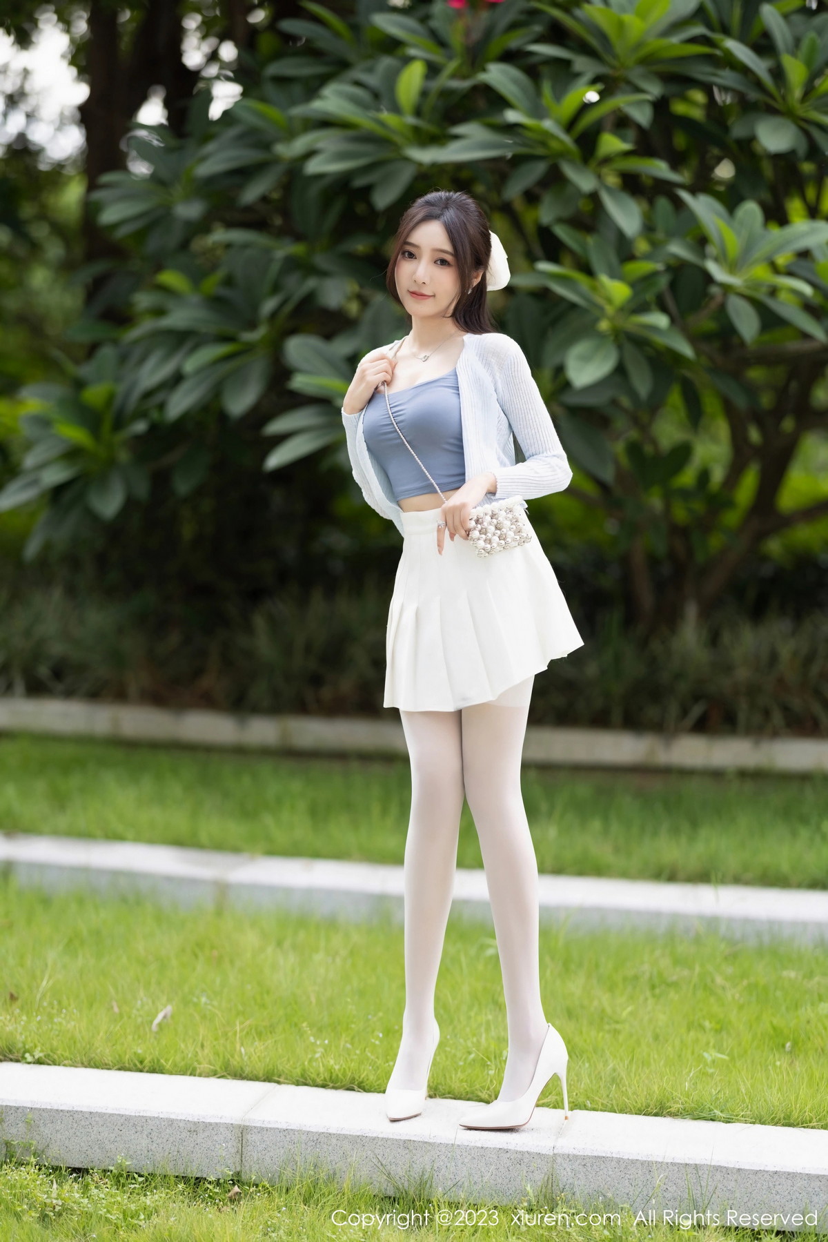 [XiuRen]高清写真图 2023.10.16 No.7515 王馨瑶yanni 丝袜美腿