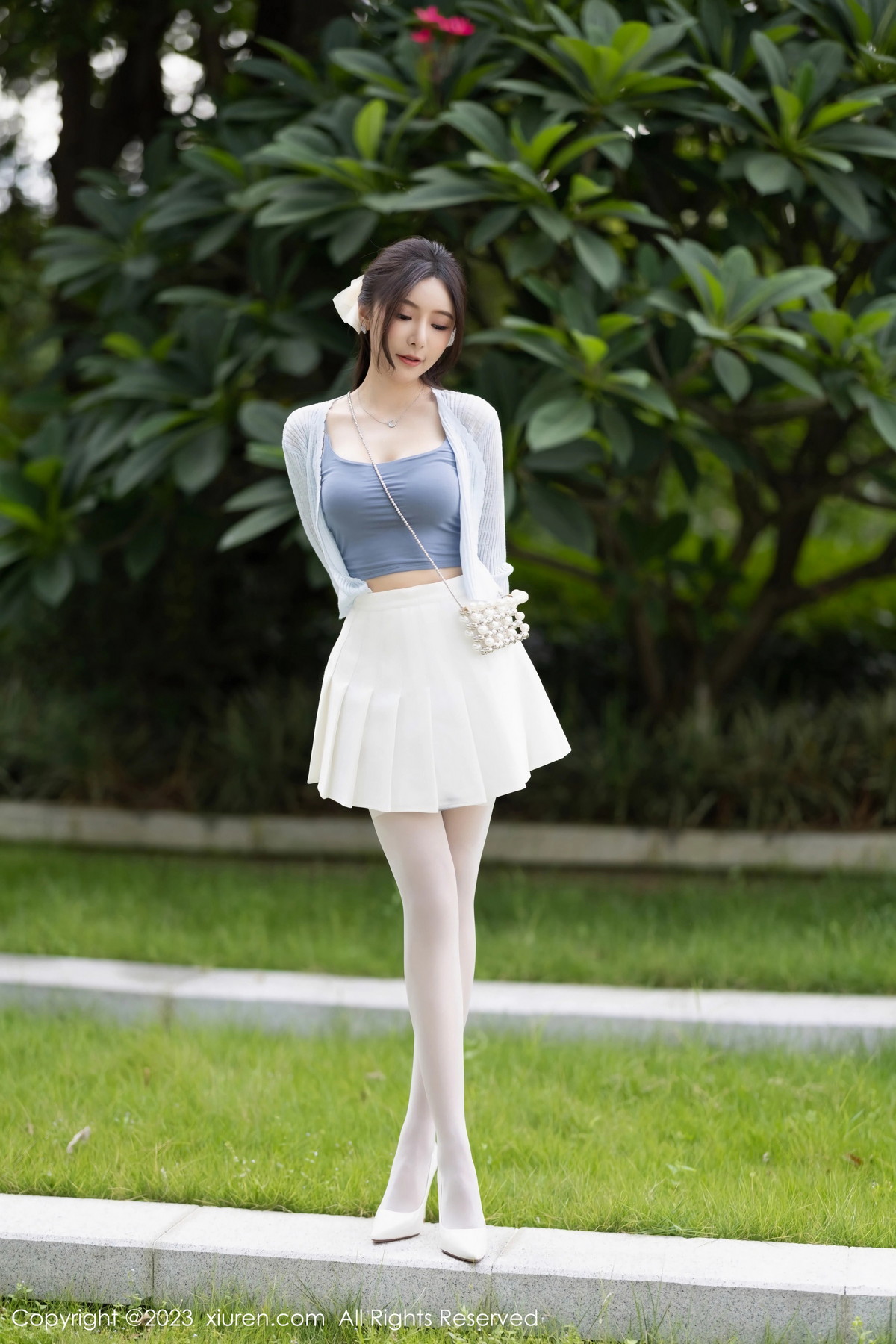 [XiuRen]高清写真图 2023.10.16 No.7515 王馨瑶yanni 丝袜美腿