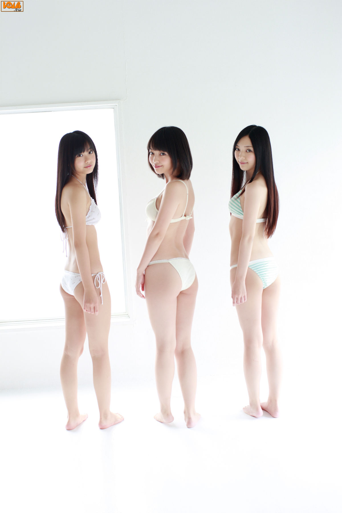 安藤遥-[Bomb.TV]高清写真图NEW GRAVURE GENERATION