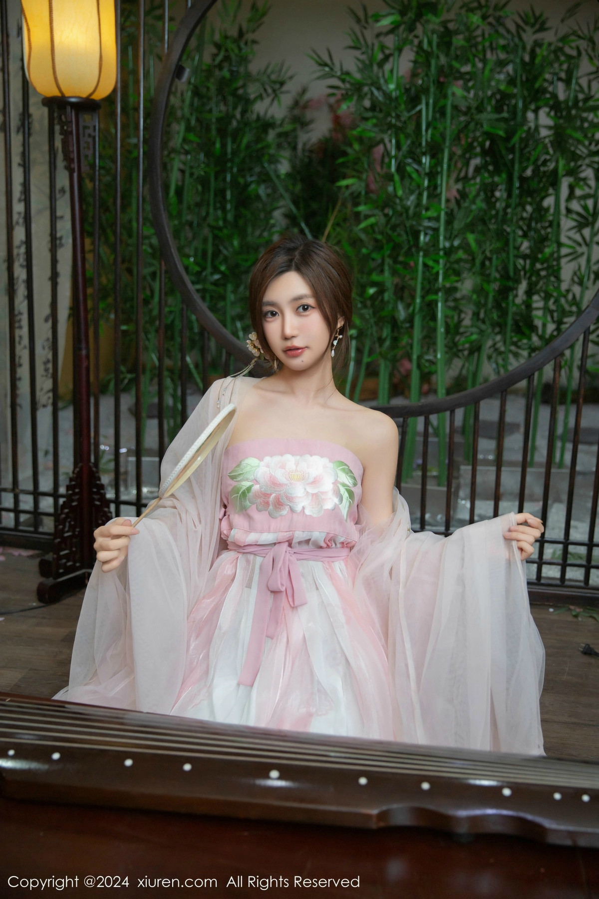 [XiuRen]高清写真图 2024.11.20 No.9475 绮里嘉ula 古风美腿