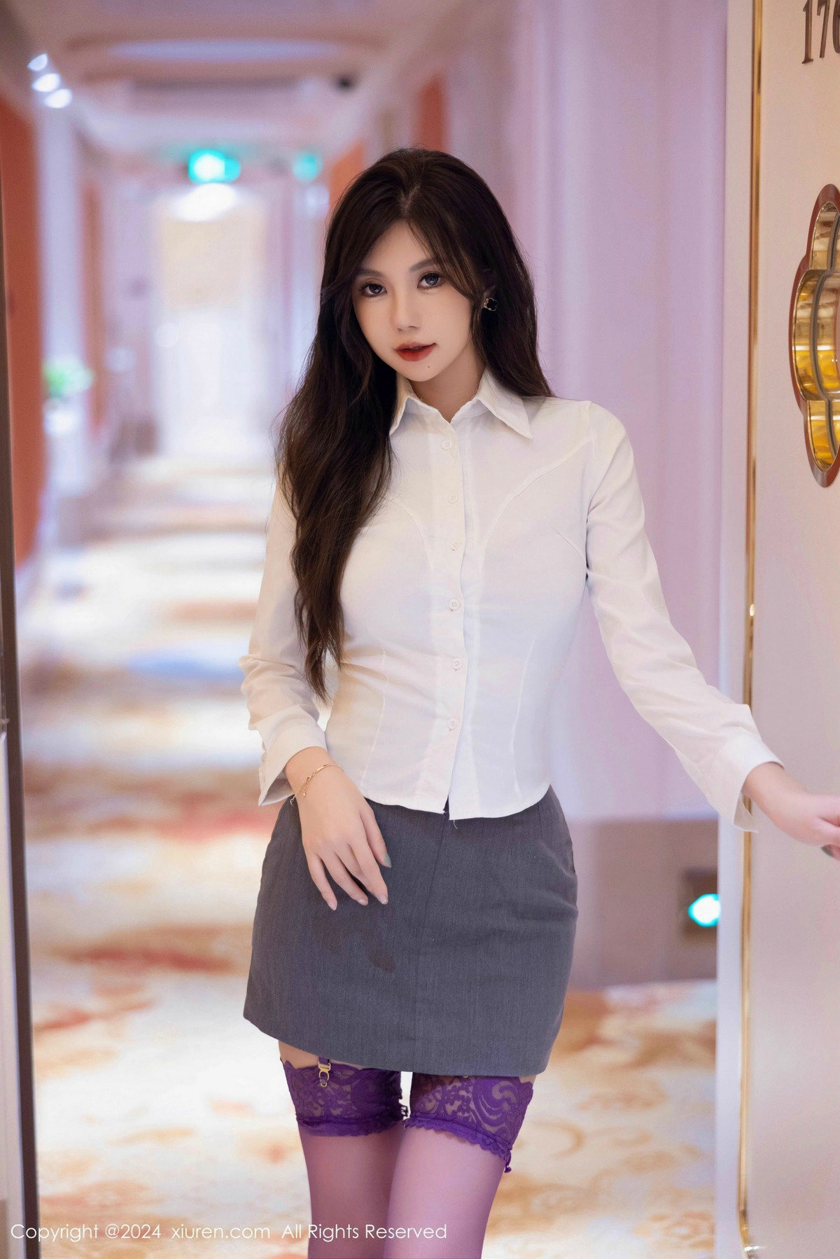 [XiuRen]高清写真图 2024.12.20 No.9631 绮里嘉ula 丝袜美腿