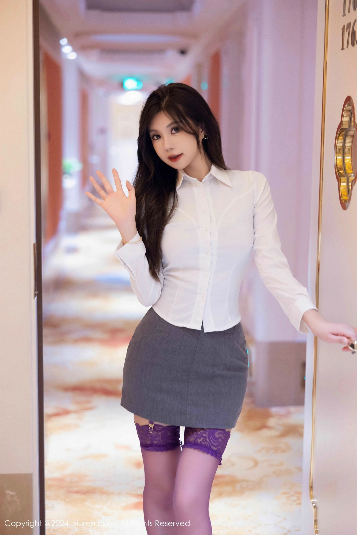 [XiuRen]高清写真图 2024.12.20 No.9631 绮里嘉ula 丝袜美腿