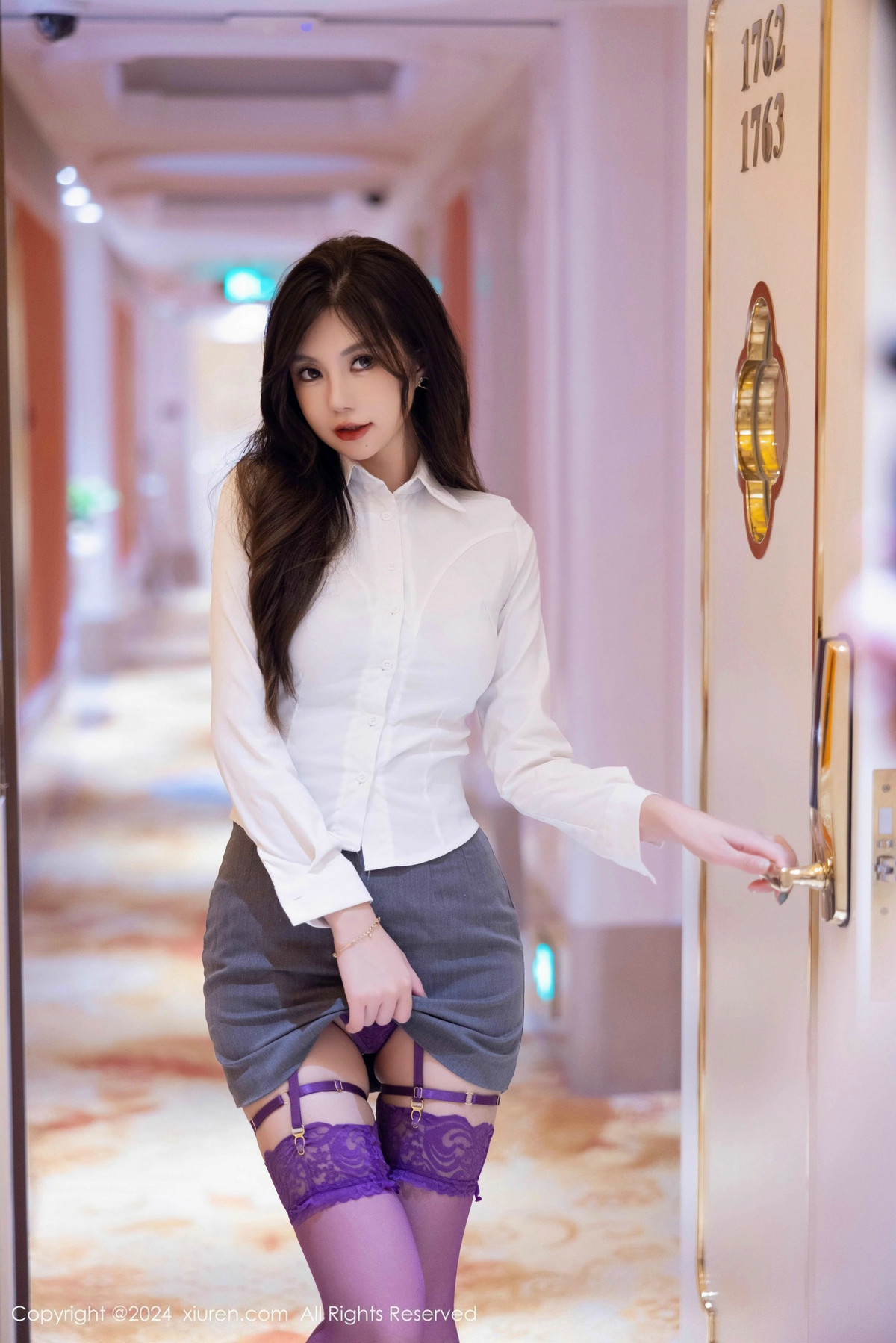 [XiuRen]高清写真图 2024.12.20 No.9631 绮里嘉ula 丝袜美腿
