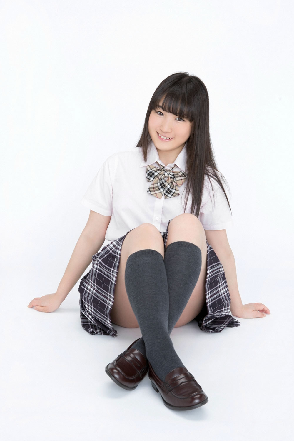 片濑美月 [YS-Web]高清写真图vol.665 Gカップはにかみ美少女入学!!